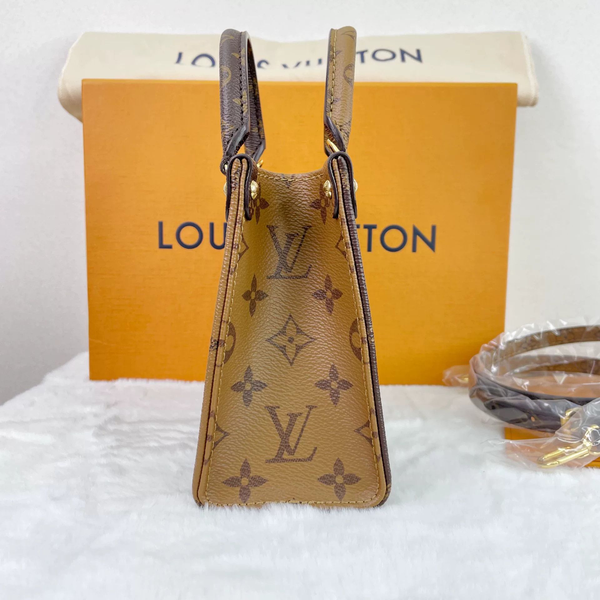 Louis Vuitton Pre-loved Bag Very good condition Size ONE SIZE - 4 Thumbnail