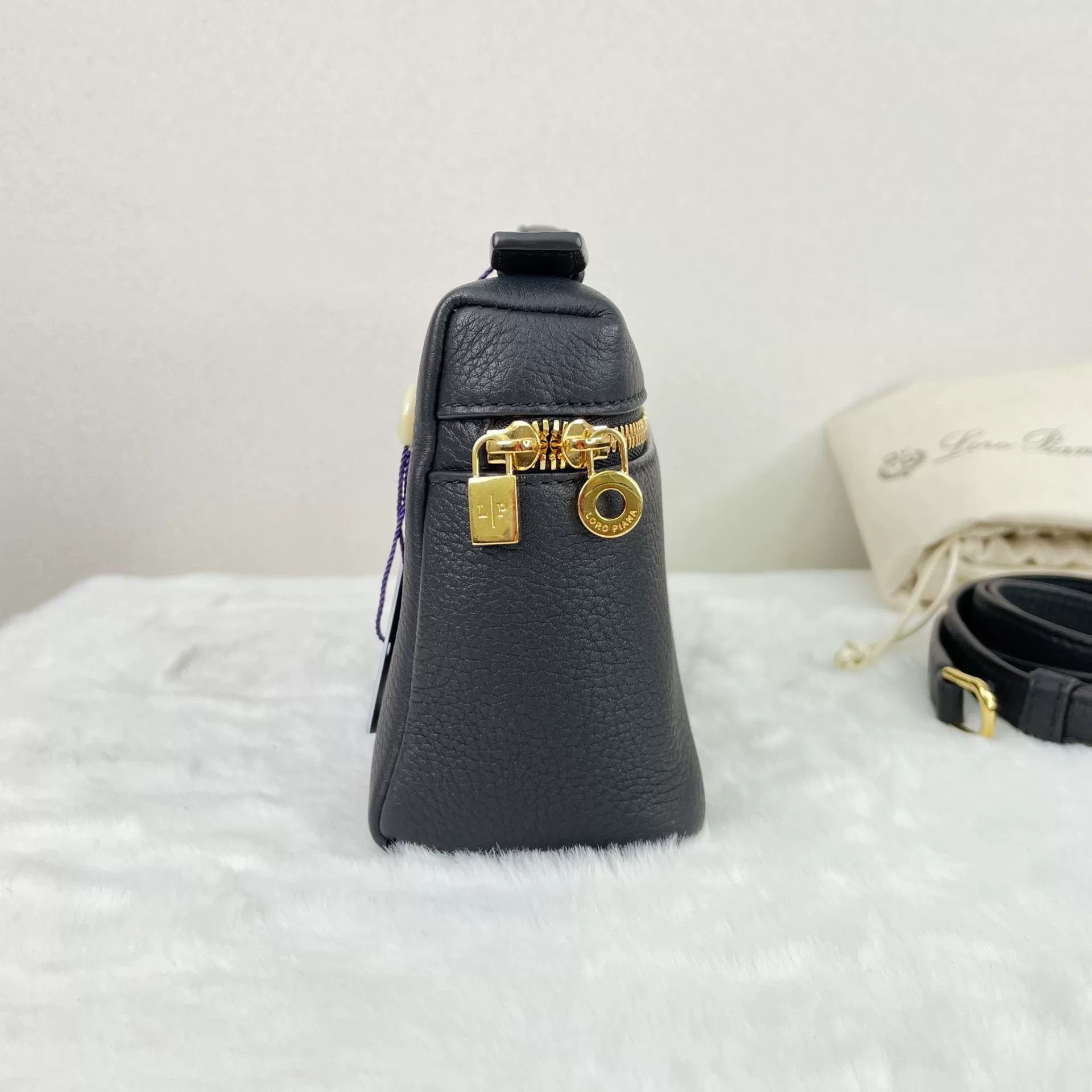 Loro Piana Pre-loved Bag Very good condition Size ONE SIZE - 4 Thumbnail