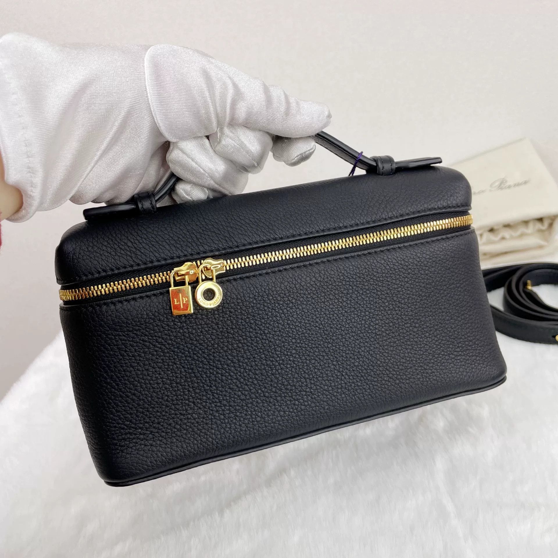Loro Piana Pre-loved Bag Very good condition Size ONE SIZE - 7 Thumbnail