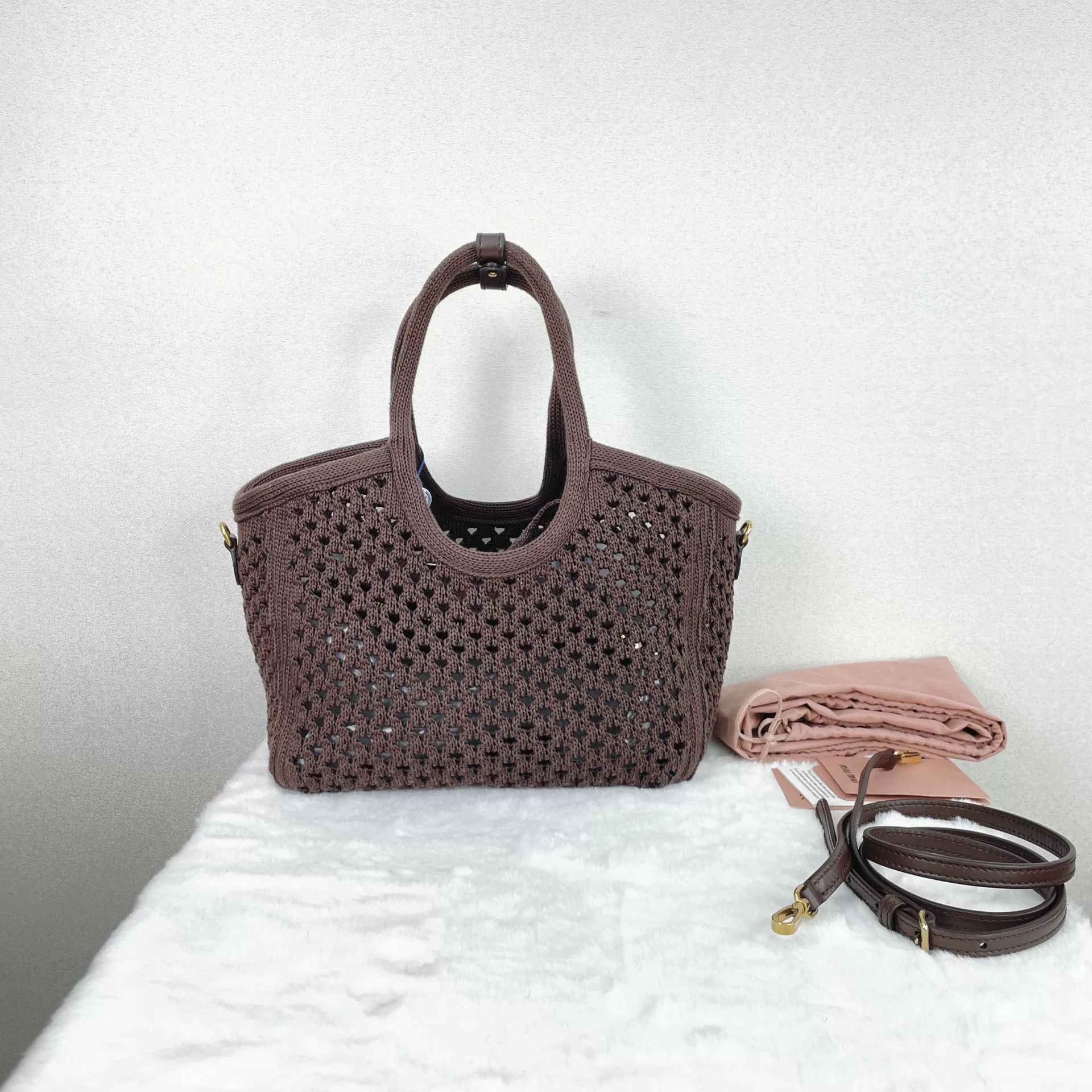 Miu Miu Pre-loved Bag Very good condition Size ONE SIZE - 2 Thumbnail