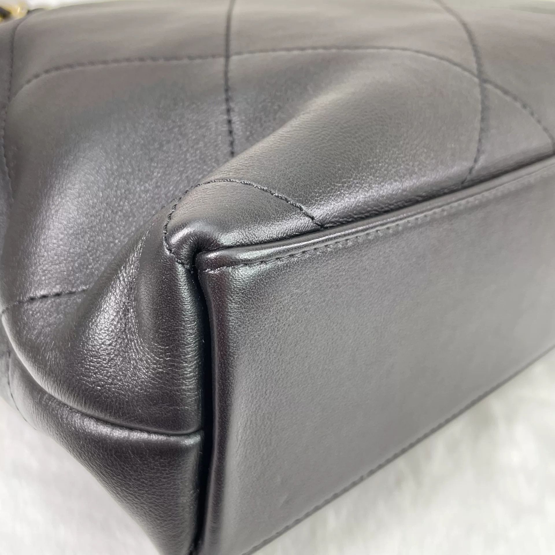 Chanel Pre-loved Bag Very good condition Size ONE SIZE - 6 Thumbnail