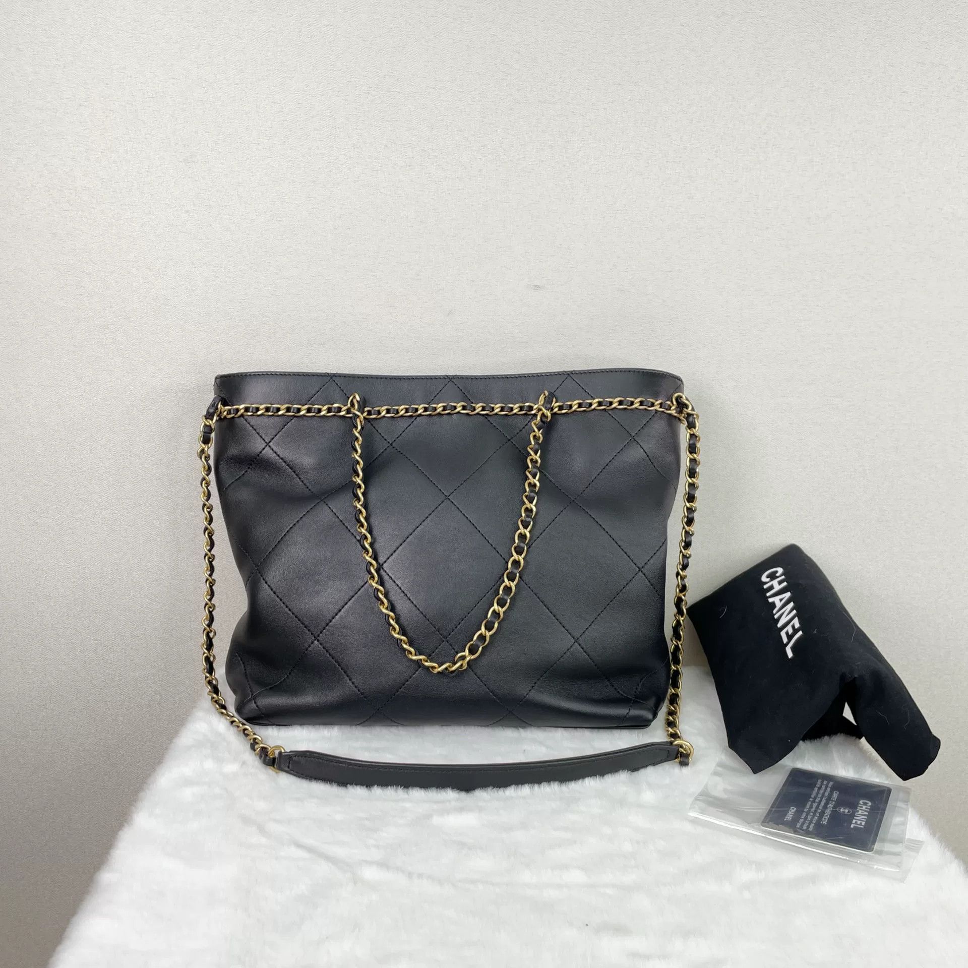 Chanel Pre-loved Bag Very good condition Size ONE SIZE - 2 Thumbnail