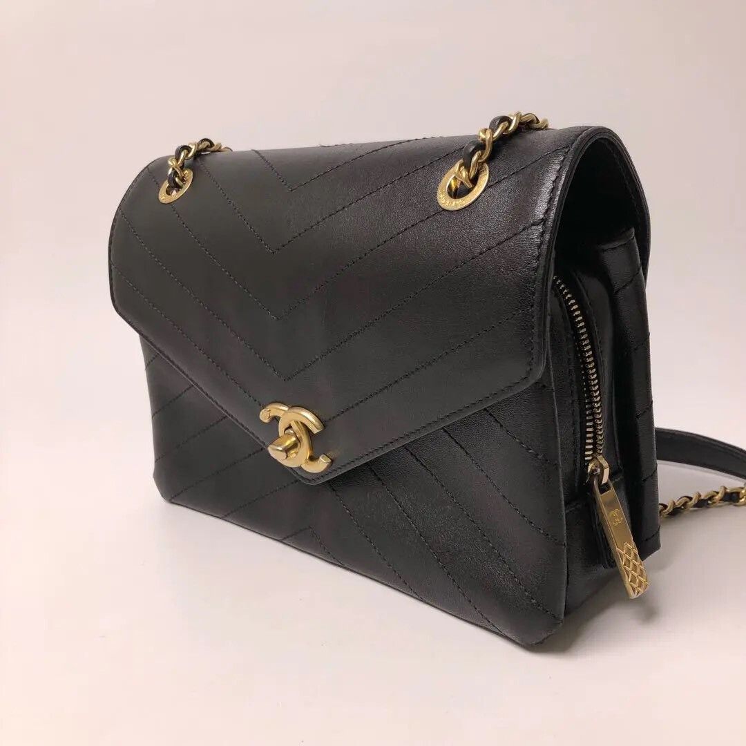 Chanel Pre-loved Bag Very good condition Size ONE SIZE - 6 Thumbnail