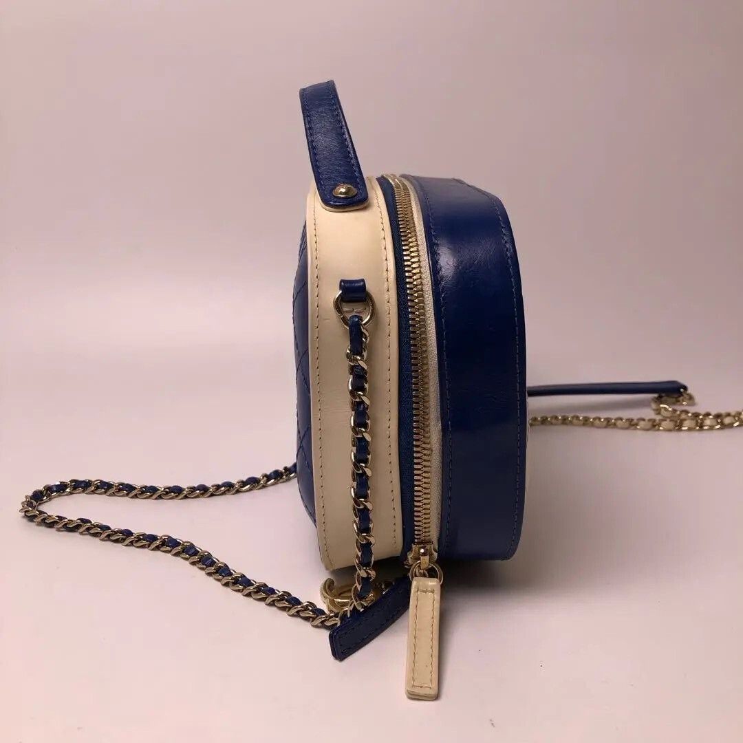 Chanel Pre-loved Bag Very good condition Size ONE SIZE - 3 Thumbnail