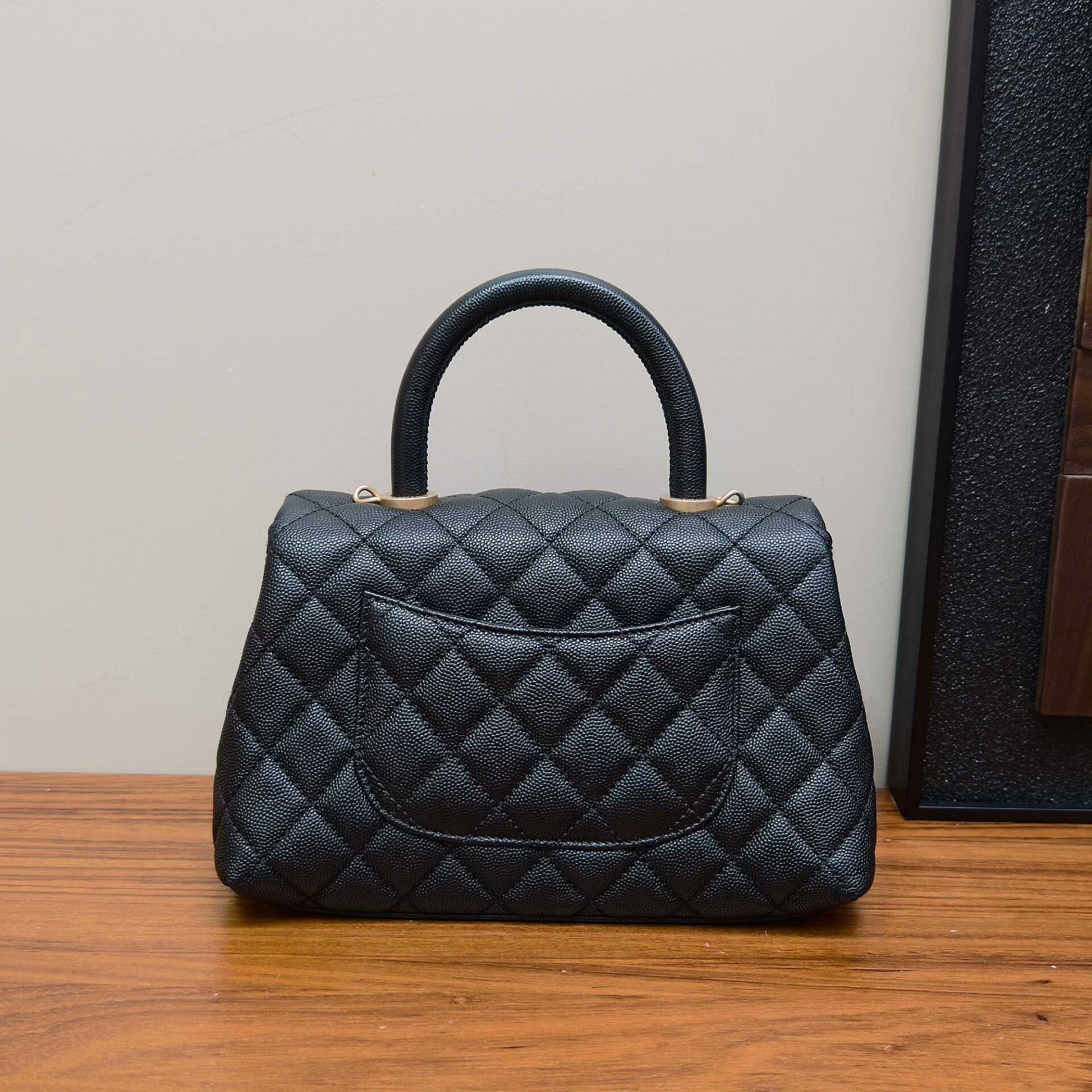 Chanel Pre-loved Bag Very good condition Size ONE SIZE - 2 Thumbnail