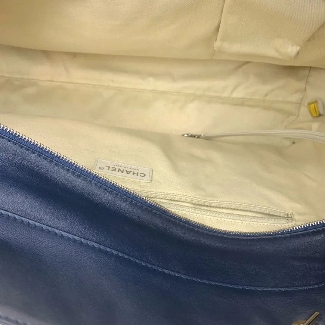 Chanel Pre-loved Bag Very good condition Size ONE SIZE - 8 Thumbnail