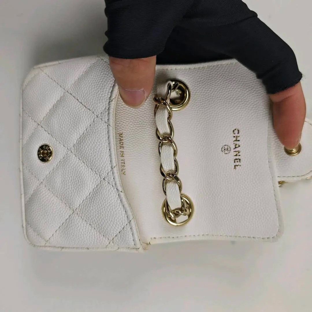 Chanel Pre-loved Bag Very good condition Size ONE SIZE - 7 Thumbnail