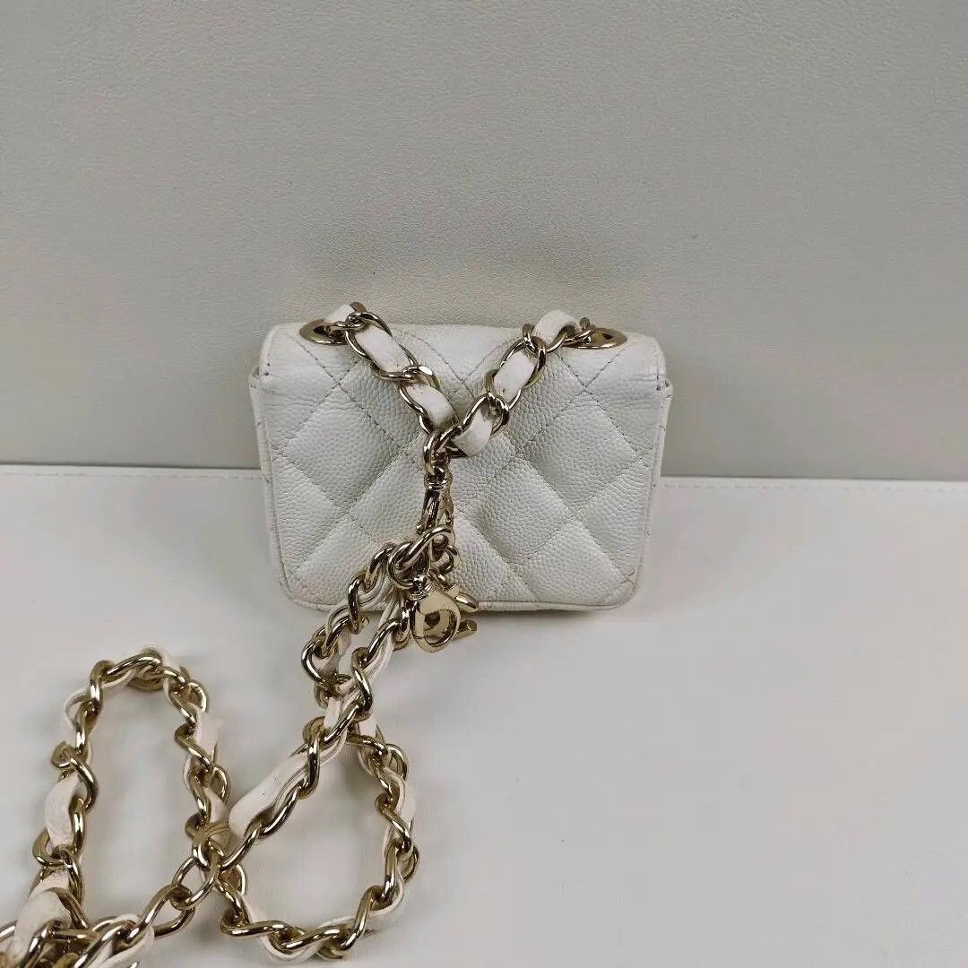 Chanel Pre-loved Bag Very good condition Size ONE SIZE - 2 Thumbnail