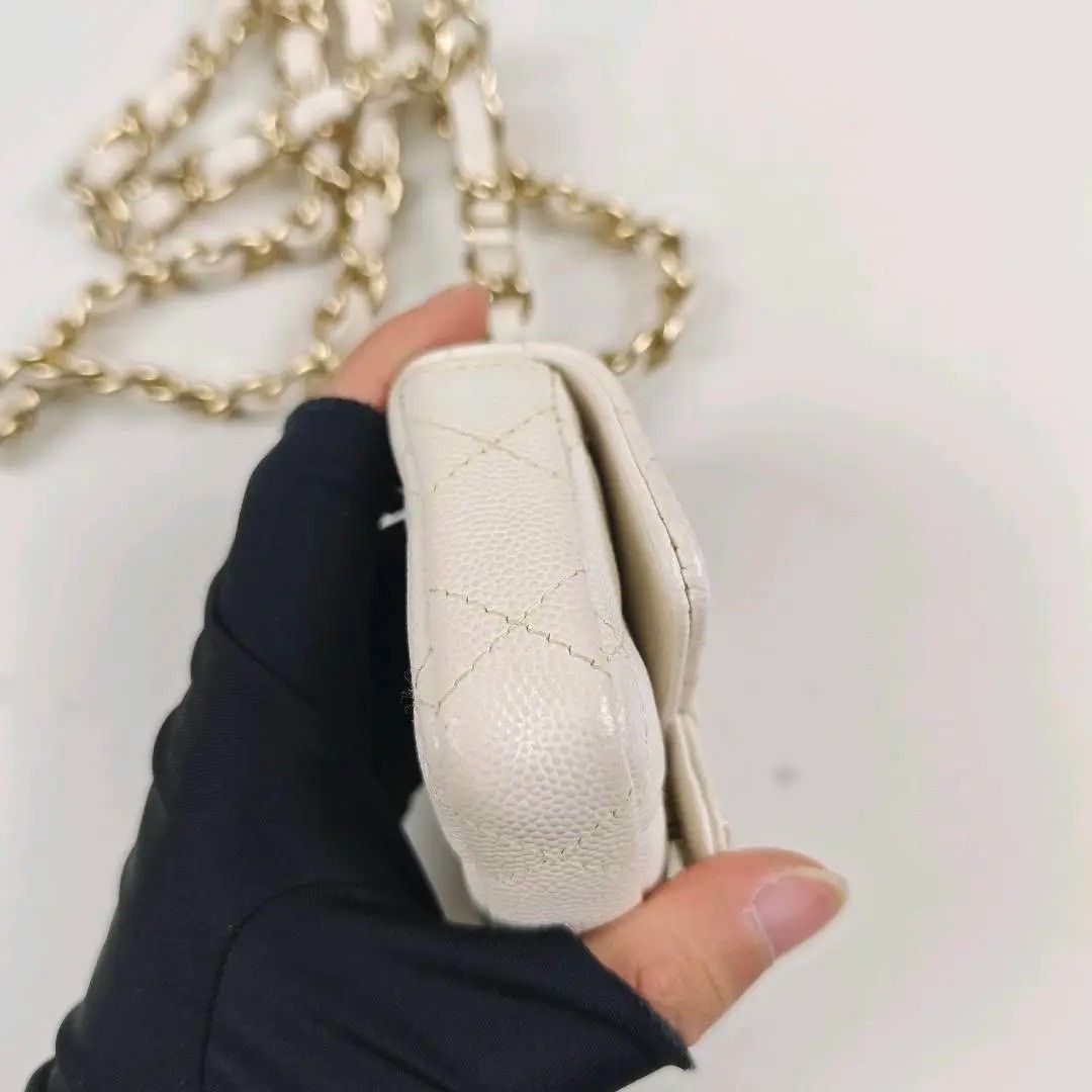 Chanel Pre-loved Bag Very good condition Size ONE SIZE - 5 Thumbnail