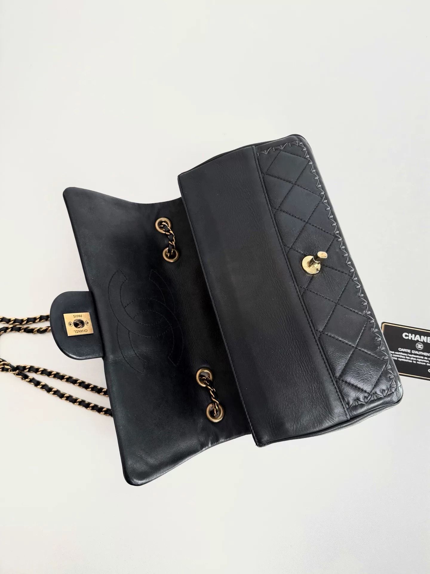 Chanel Pre-loved Bag Very good condition Size ONE SIZE - 9 Thumbnail
