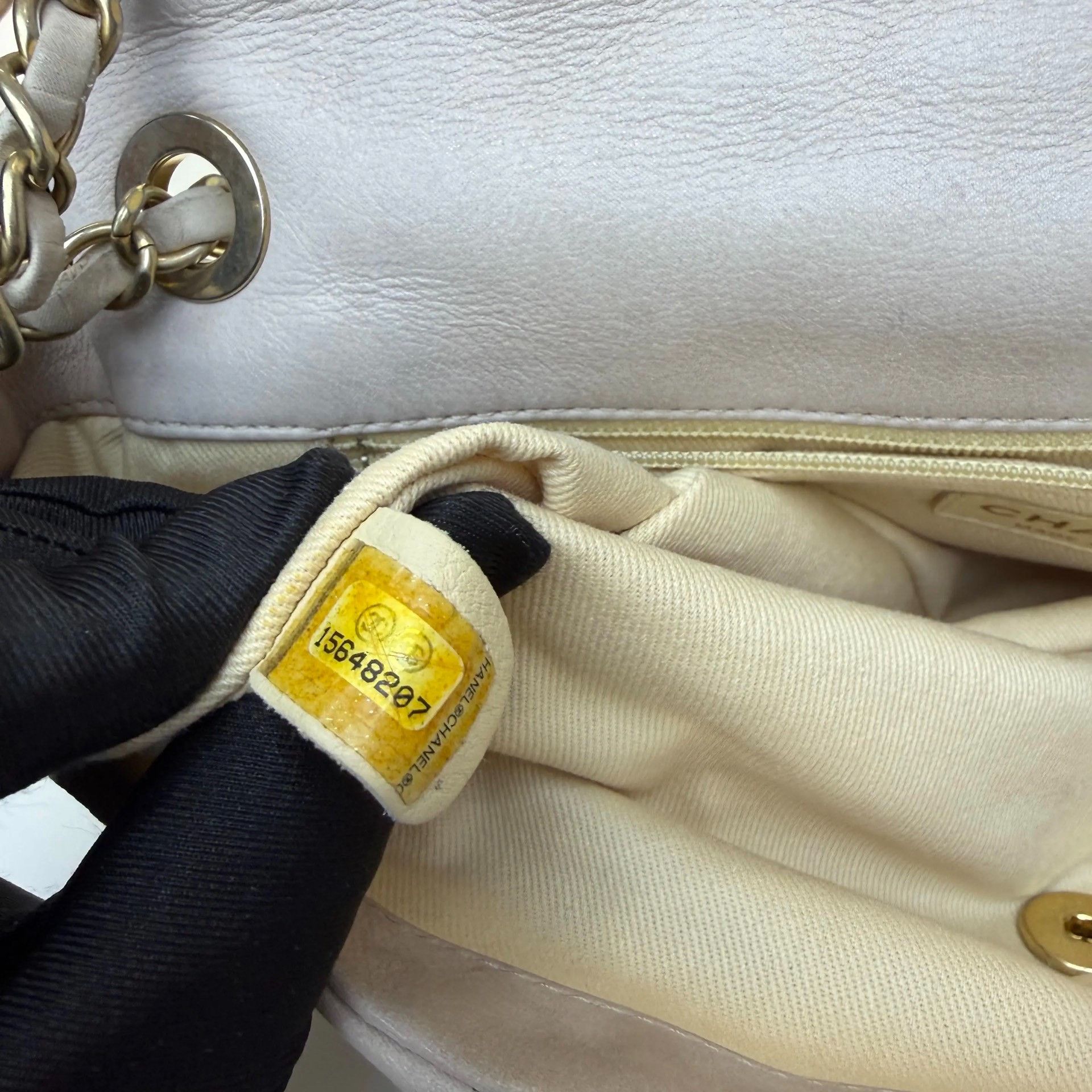Chanel Pre-loved Bag Very good condition Size ONE SIZE - 9 Thumbnail