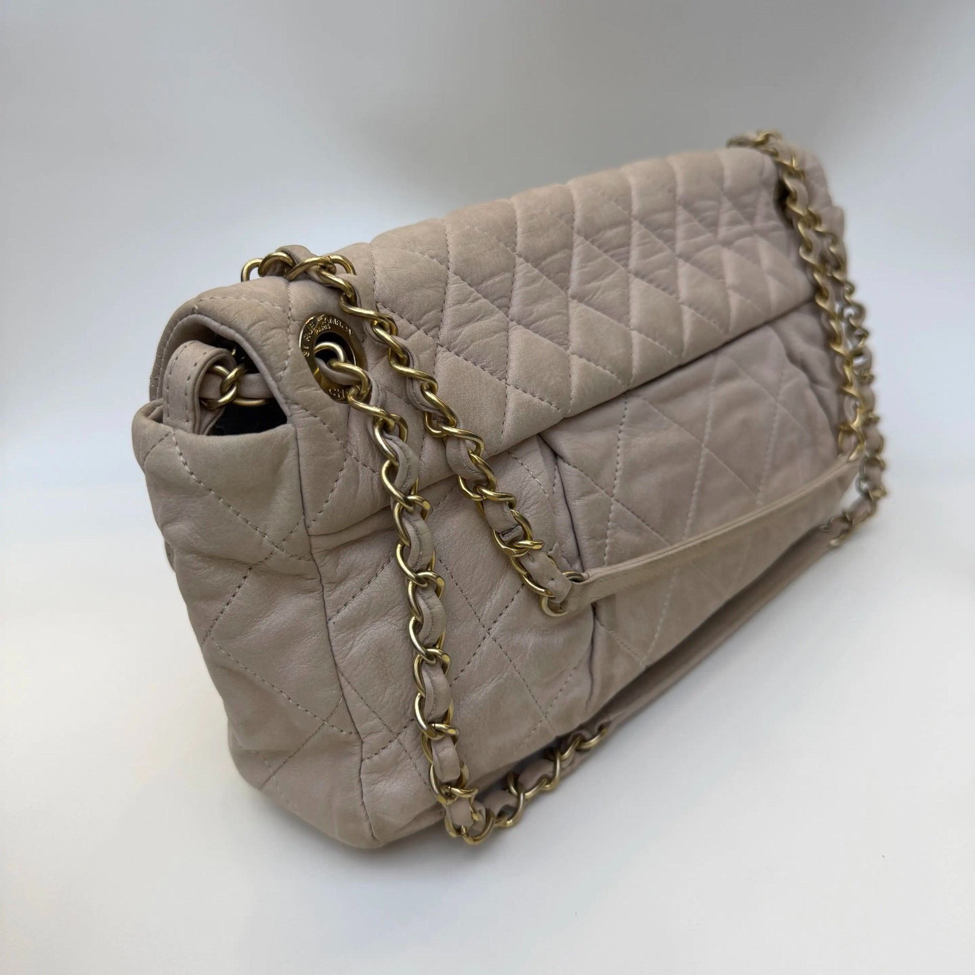 Chanel Pre-loved Bag Very good condition Size ONE SIZE - 5 Thumbnail