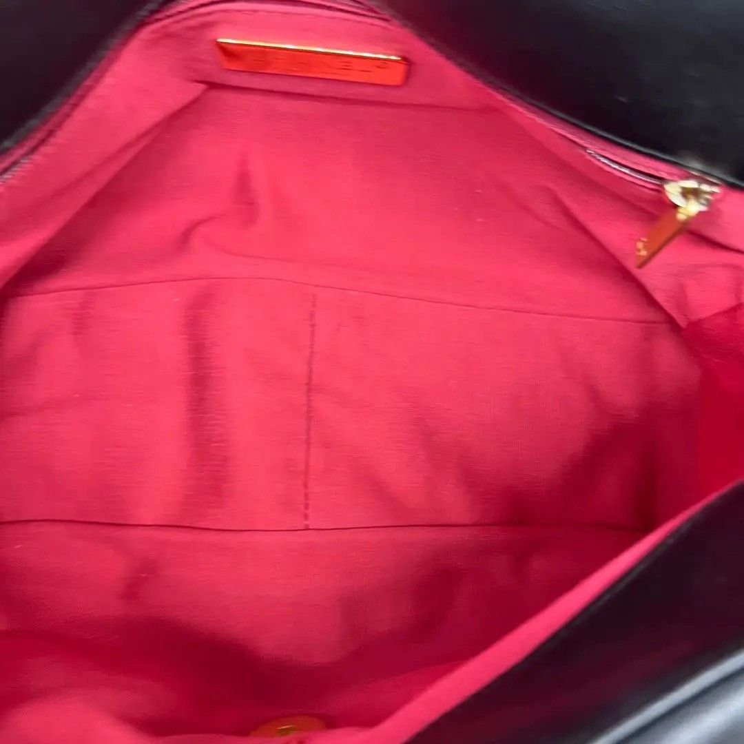 Chanel Pre-loved Bag Very good condition Size ONE SIZE - 8 Thumbnail
