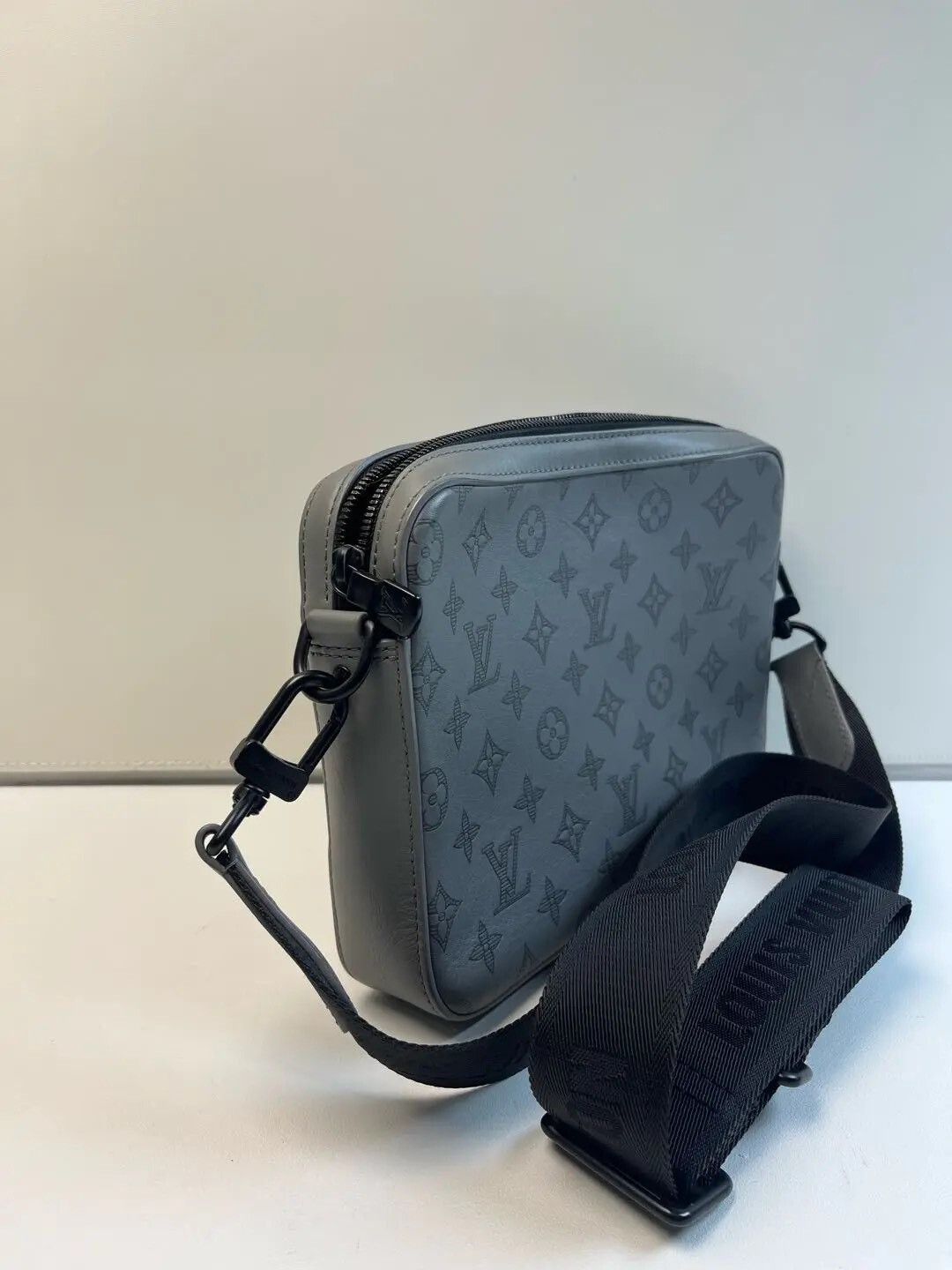 Louis Vuitton Pre-loved Bag Very good condition Size ONE SIZE - 3 Thumbnail