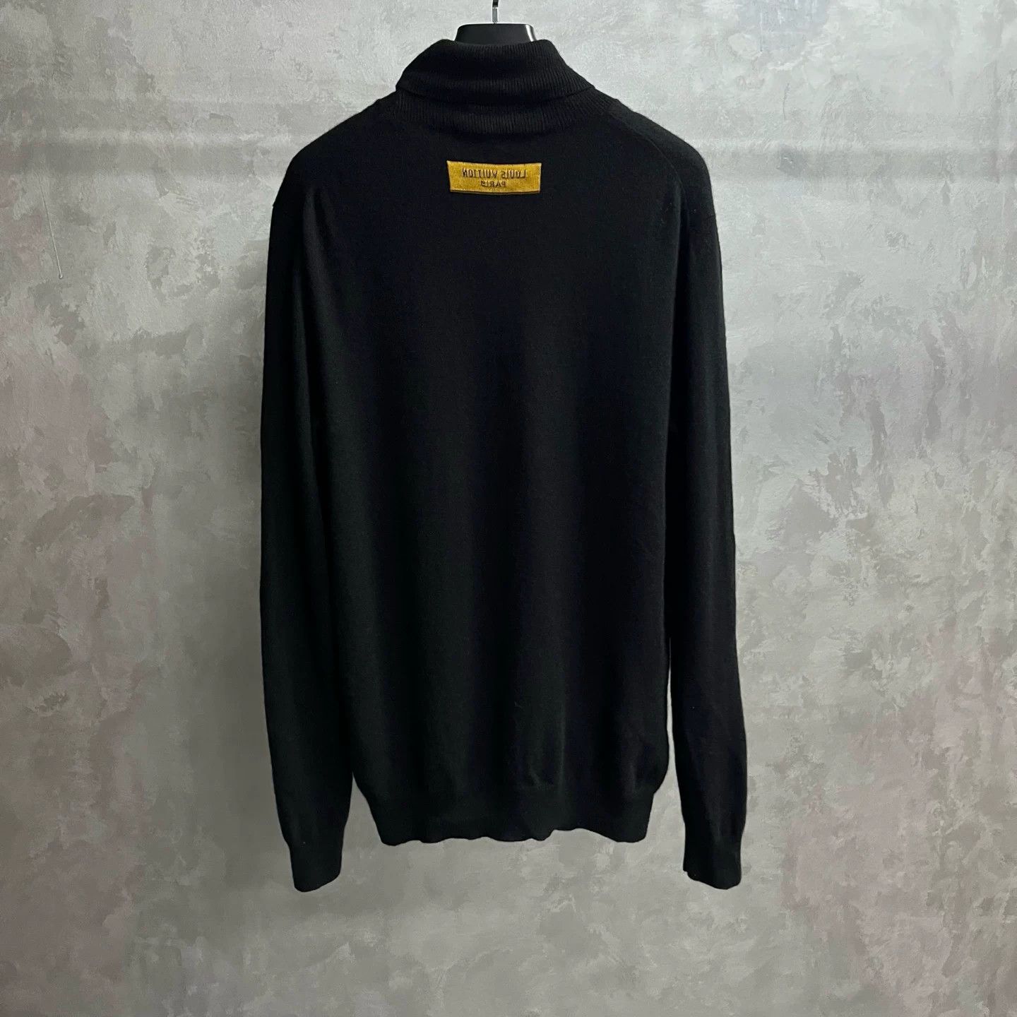 Louis Vuitton Louis Vuitton Casual Black T-Shirt XL Women Size XL / US 12-14 / IT 48-50 - 5 Thumbnail