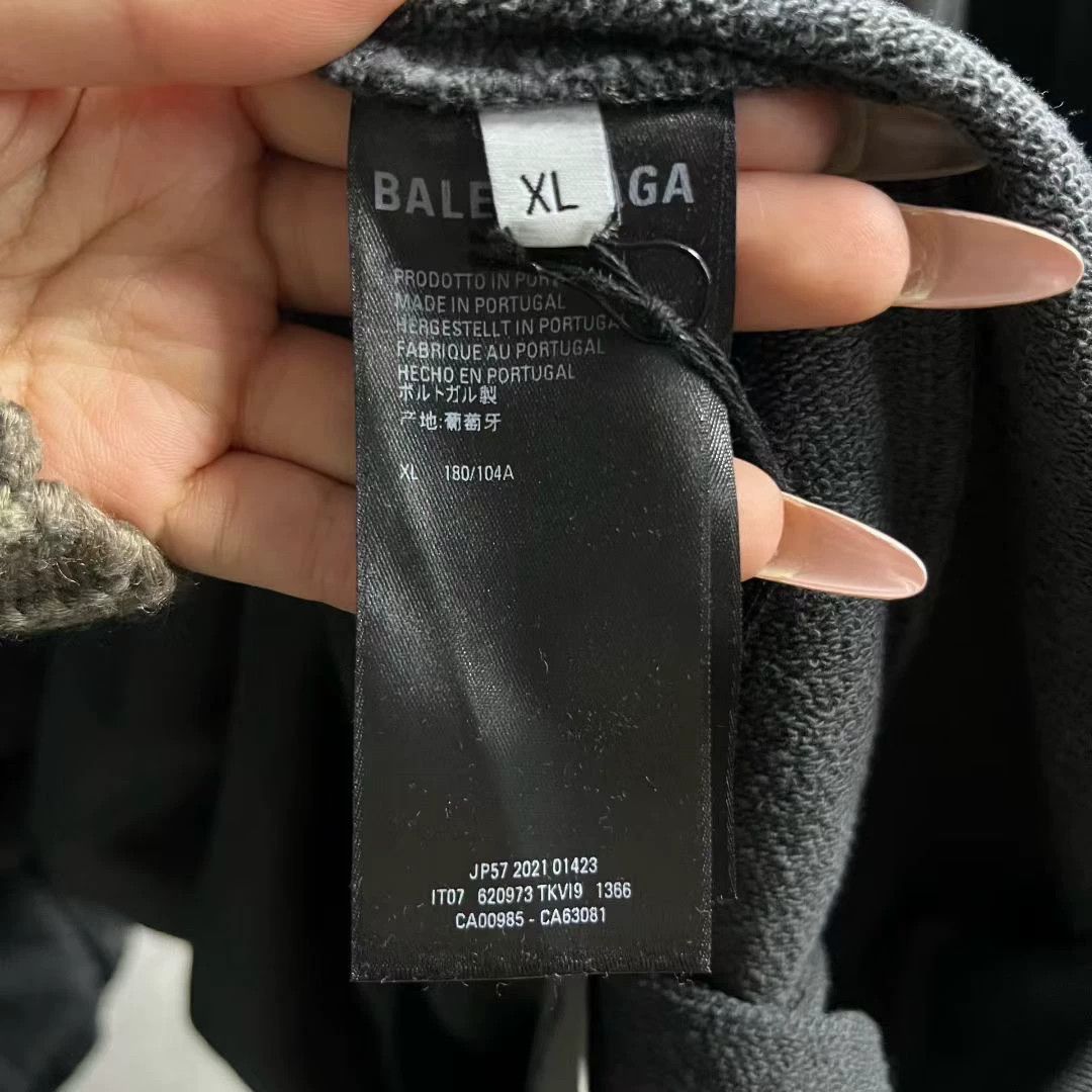 Balenciaga Balenciaga Retro Printed Gray Hoodie XL Men Size US XL / EU 56 / 4 - 3 Thumbnail