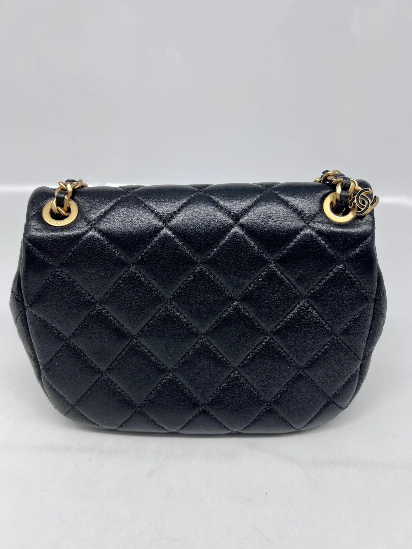 Chanel Pre-loved Bag Very good condition Size ONE SIZE - 2 Thumbnail