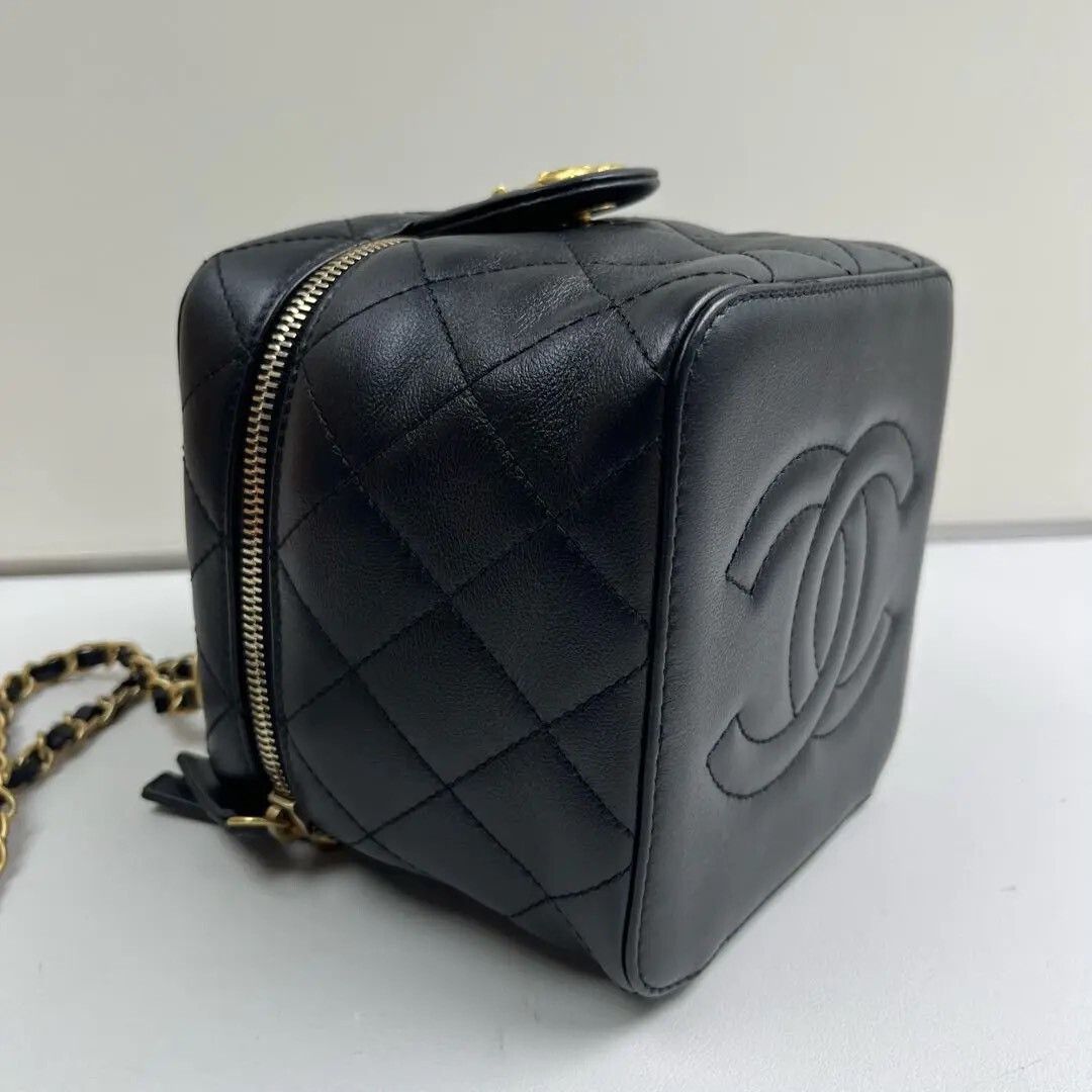 Chanel Pre-loved Bag Very good condition Size ONE SIZE - 6 Thumbnail