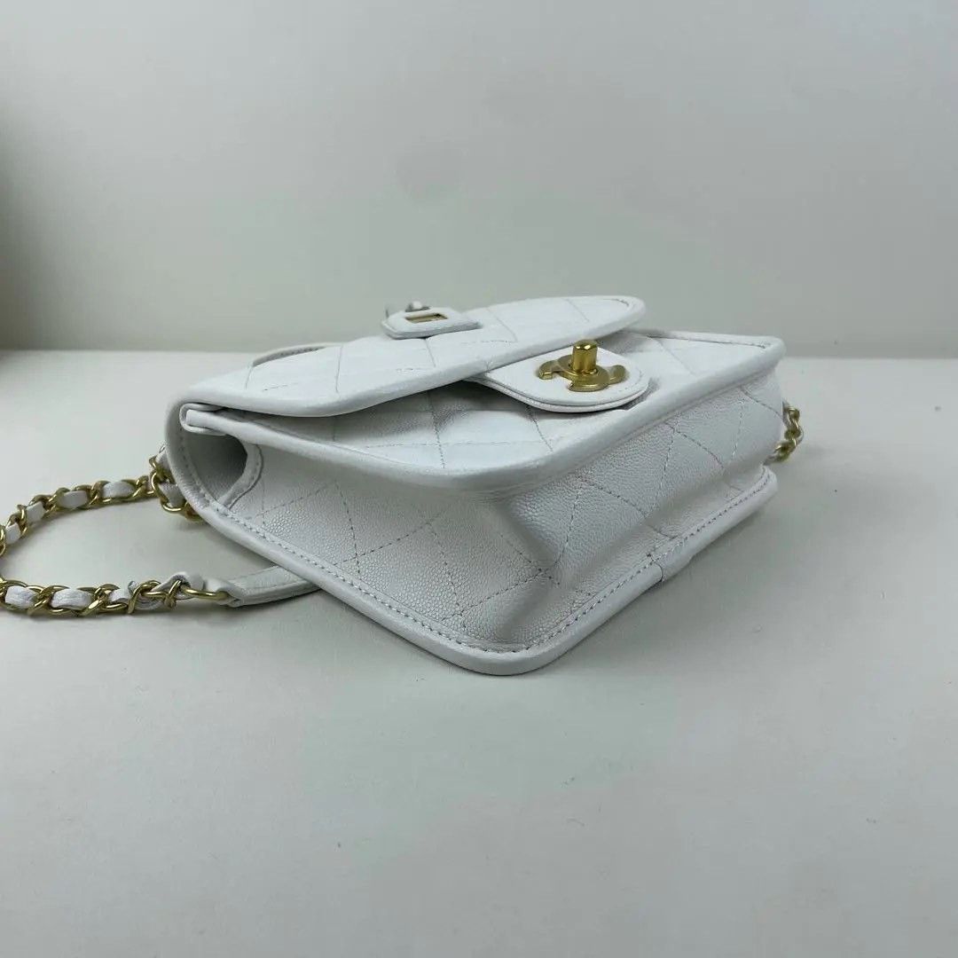 Chanel Pre-loved Bag Very good condition Size ONE SIZE - 6 Thumbnail
