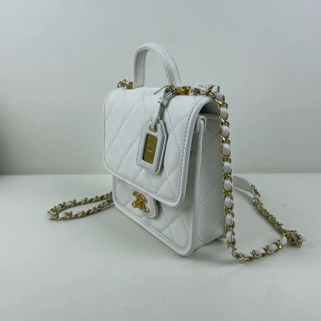 Chanel Pre-loved Bag Very good condition Size ONE SIZE - 3 Thumbnail