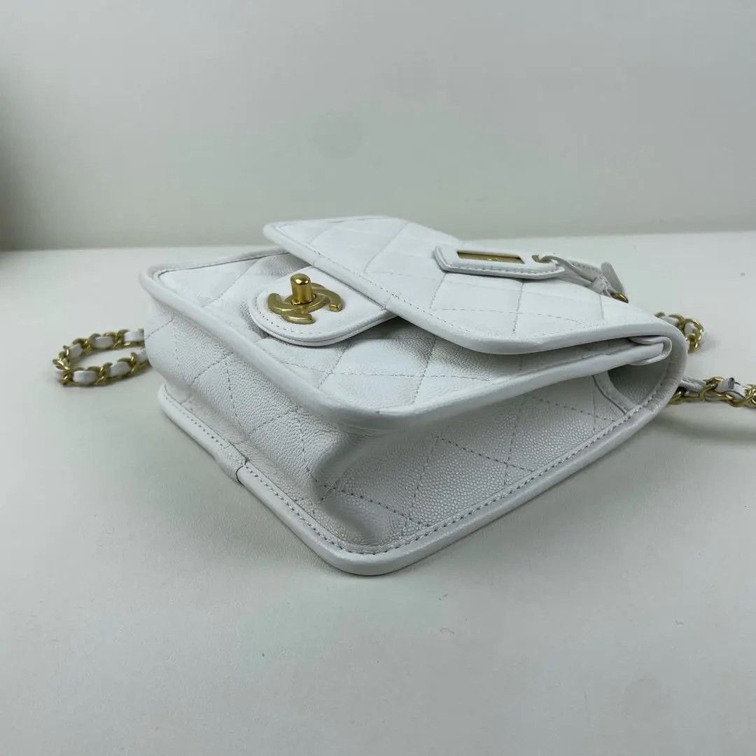 Chanel Pre-loved Bag Very good condition Size ONE SIZE - 7 Thumbnail