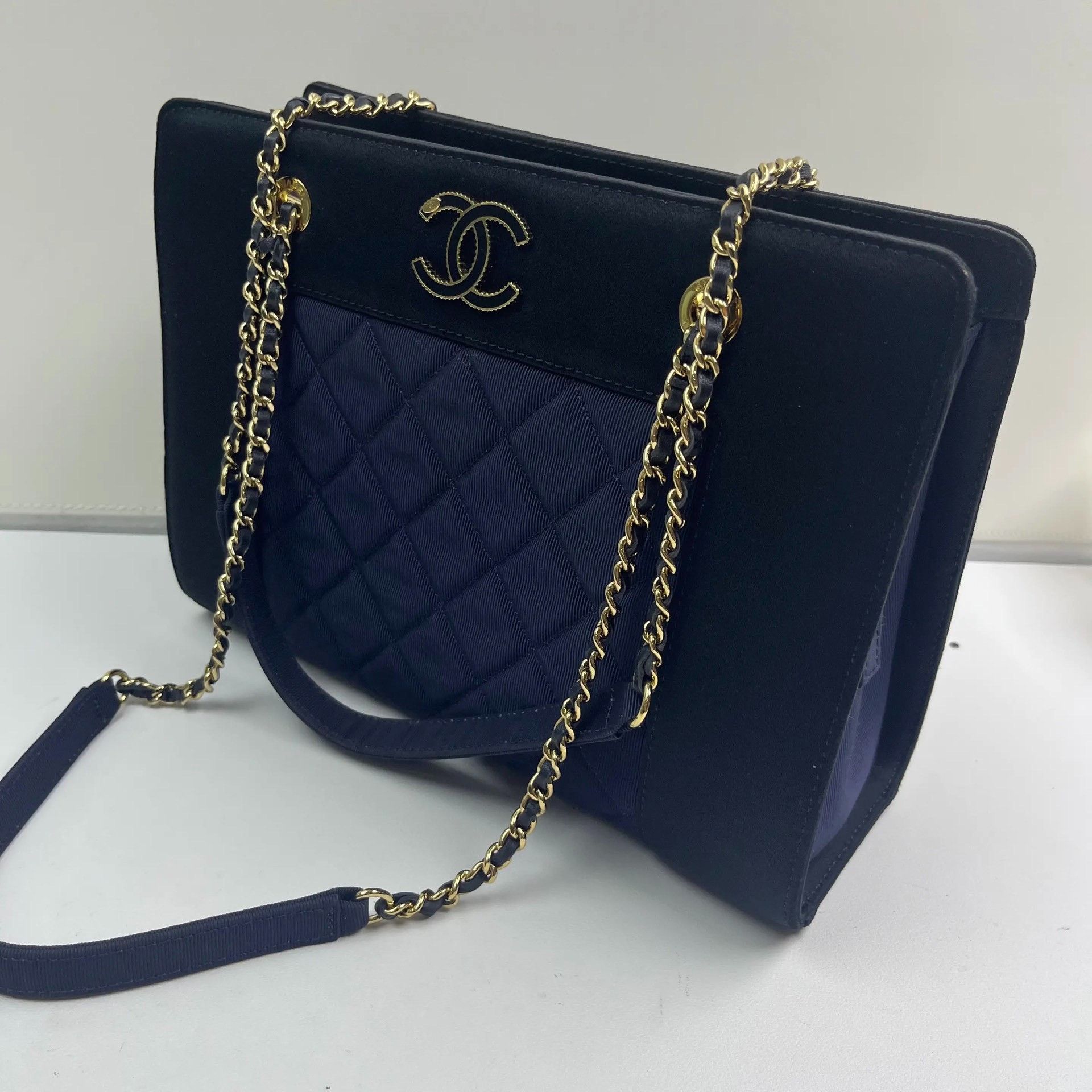 Chanel Pre-loved Bag Very good condition Size ONE SIZE - 3 Thumbnail
