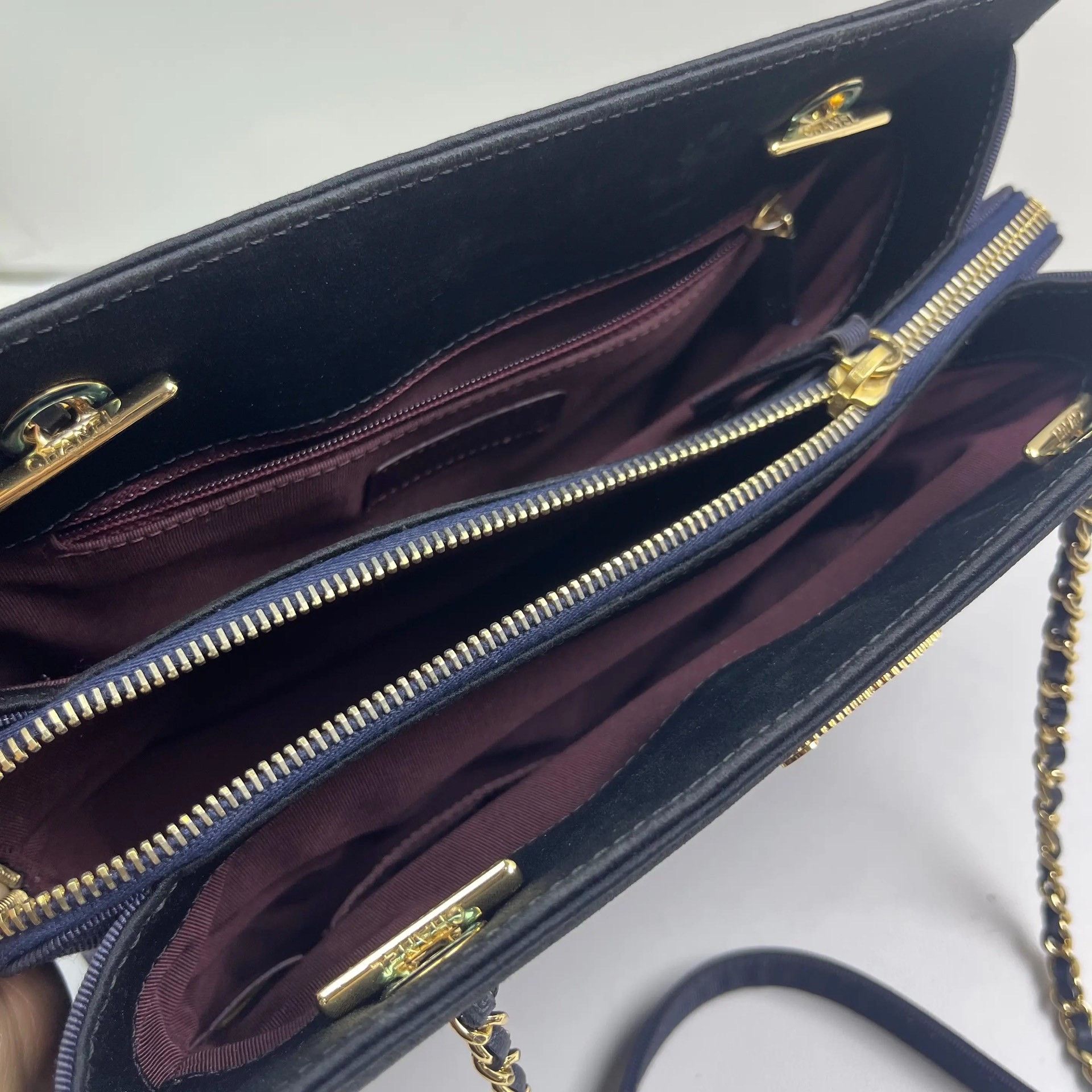 Chanel Pre-loved Bag Very good condition Size ONE SIZE - 8 Thumbnail
