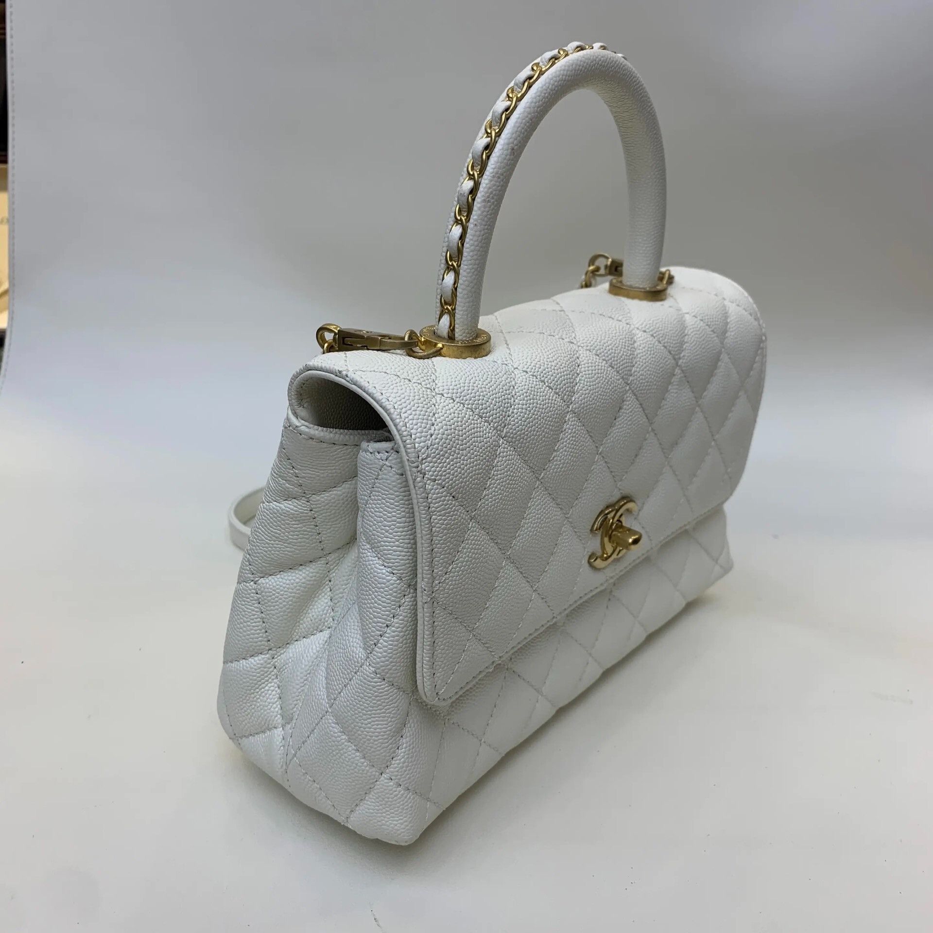 Chanel Pre-loved Bag Very good condition Size ONE SIZE - 2 Thumbnail