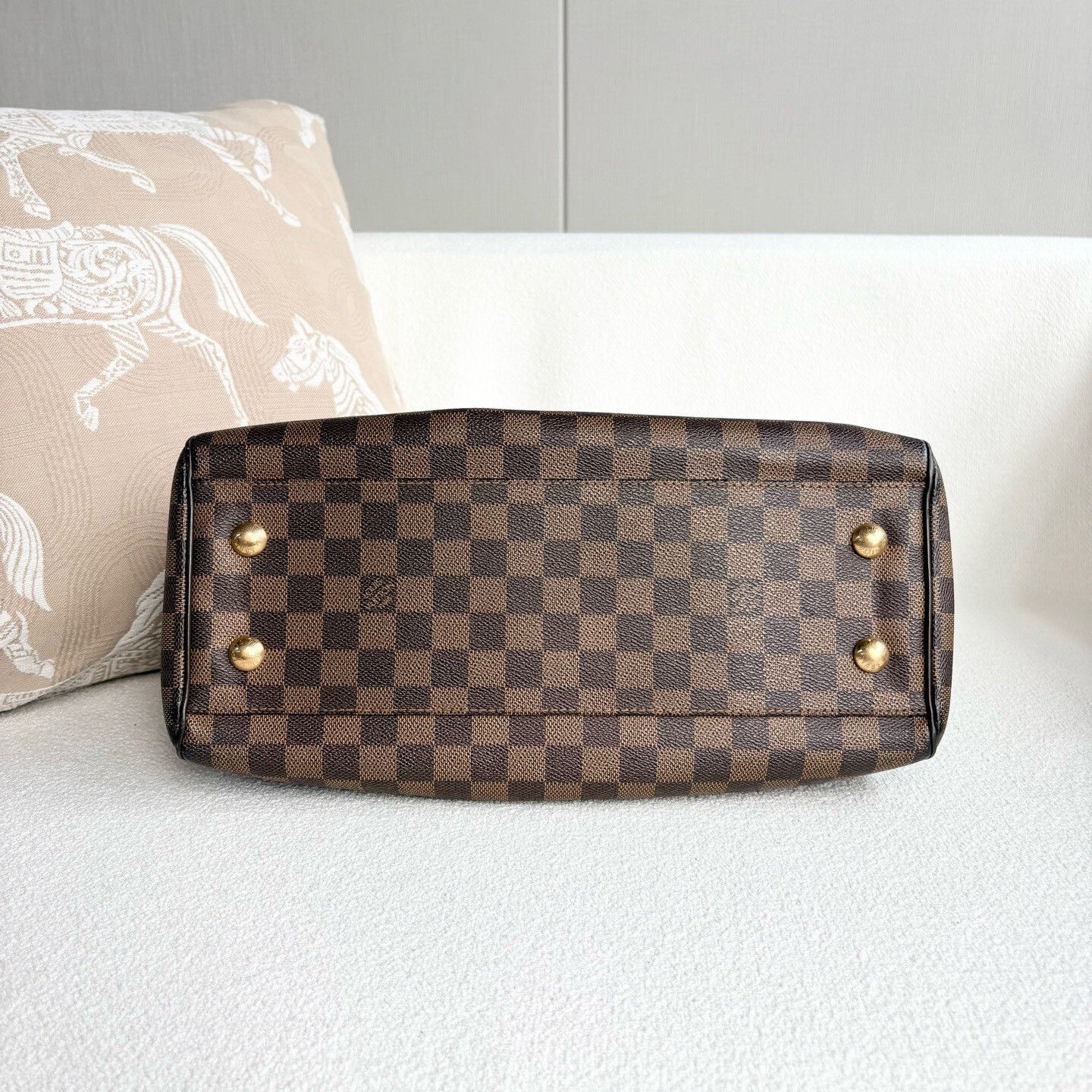 Louis Vuitton Pre-loved Bag Very good condition Size ONE SIZE - 5 Thumbnail