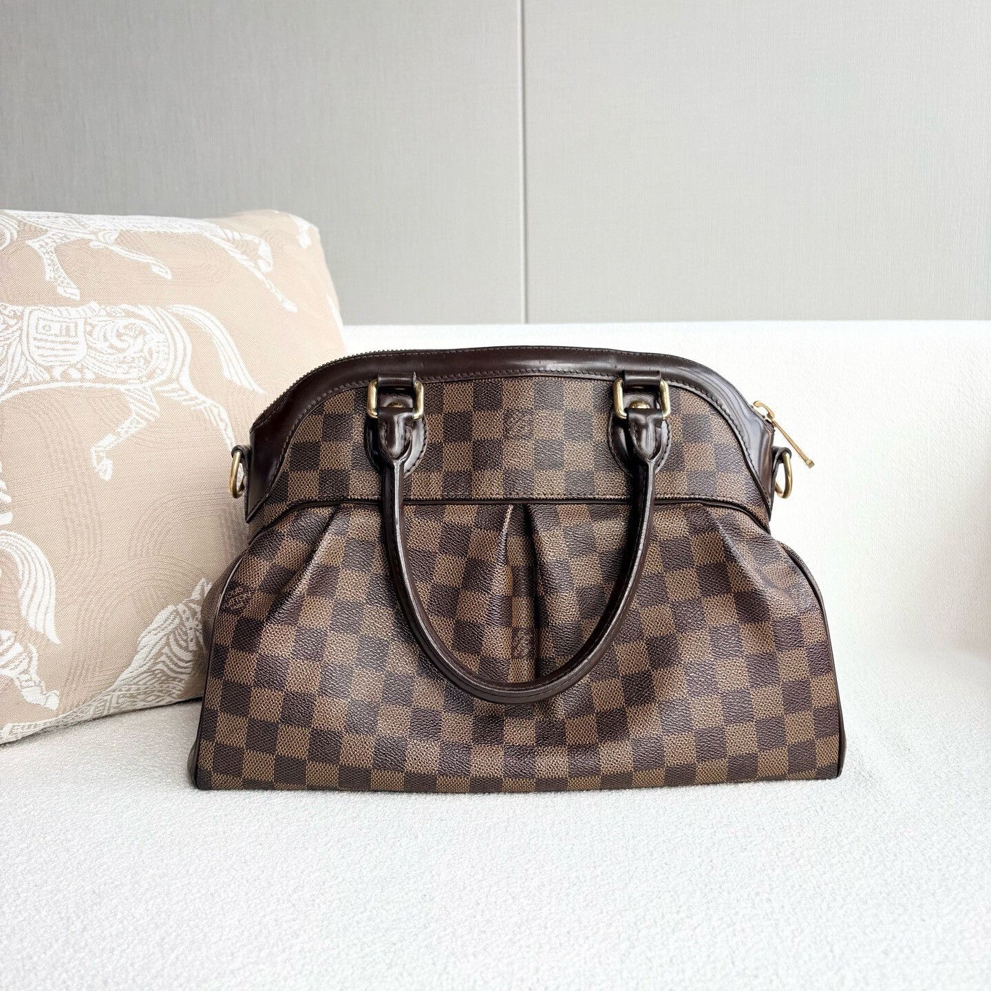 Louis Vuitton Pre-loved Bag Very good condition Size ONE SIZE - 3 Thumbnail