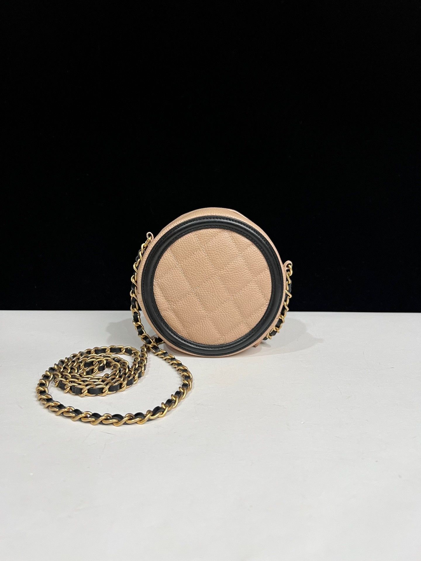 Chanel Pre-loved Bag Very good condition Size ONE SIZE - 2 Thumbnail