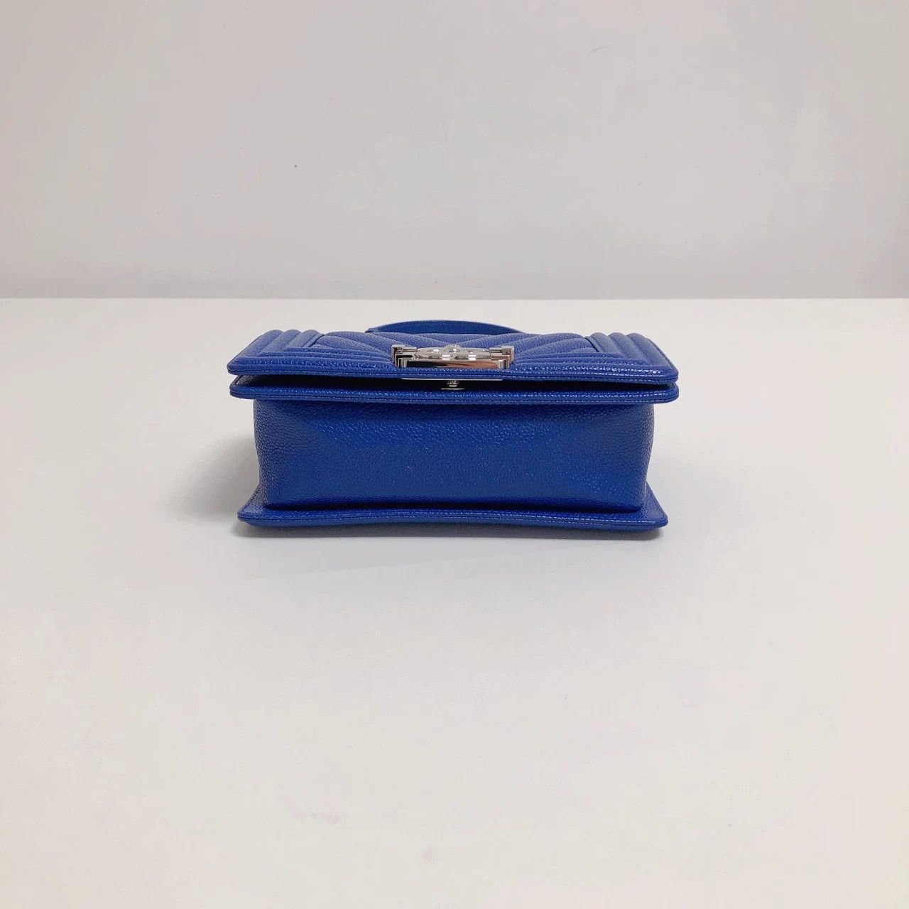 Chanel Pre-loved Bag Very good condition Size ONE SIZE - 6 Thumbnail