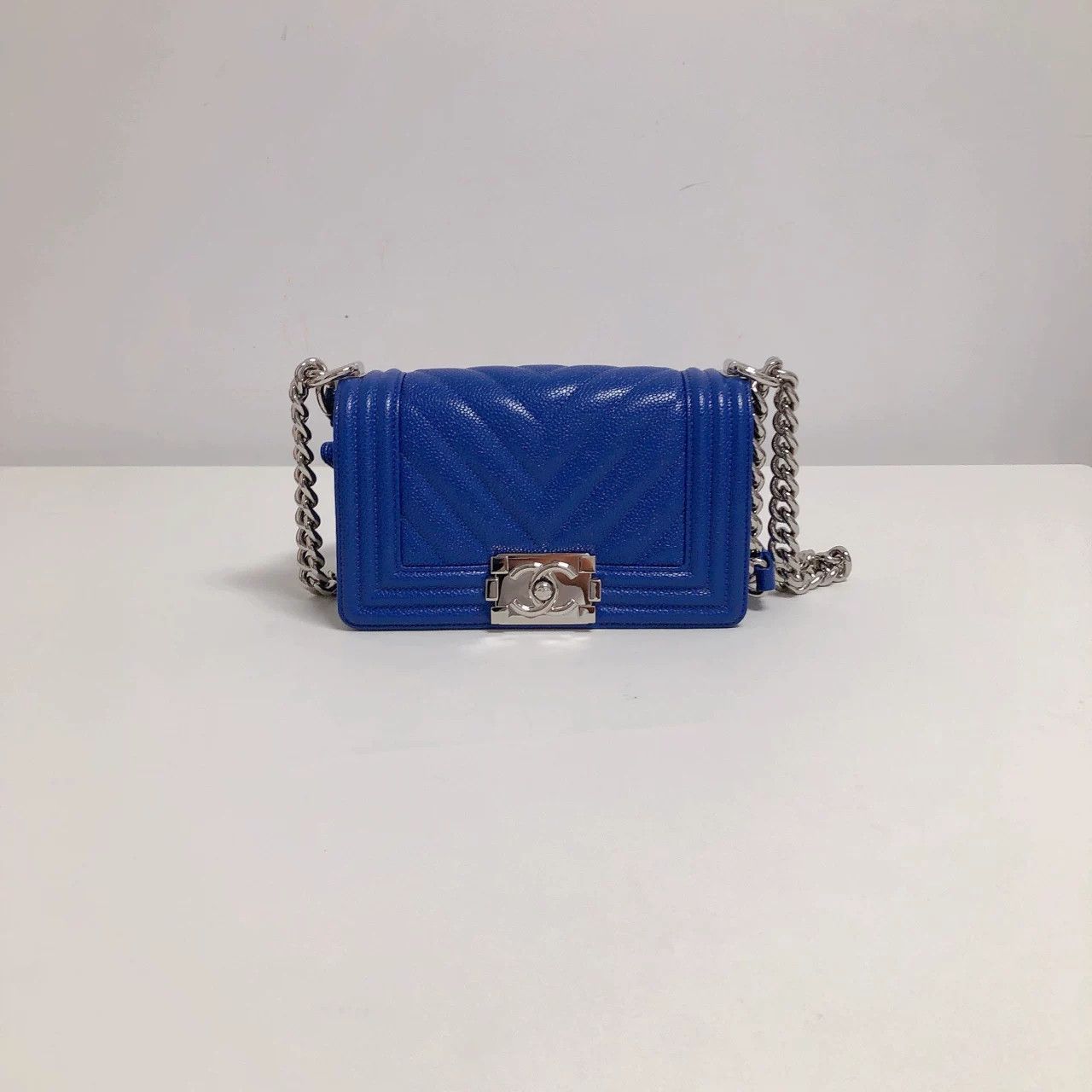 Chanel Pre-loved Bag Very good condition Size ONE SIZE - 2 Thumbnail