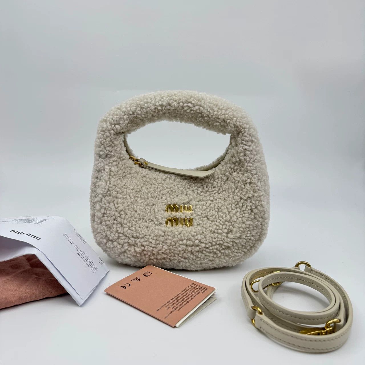 Miu Miu Pre-loved Bag Very good condition Size ONE SIZE - 2 Thumbnail