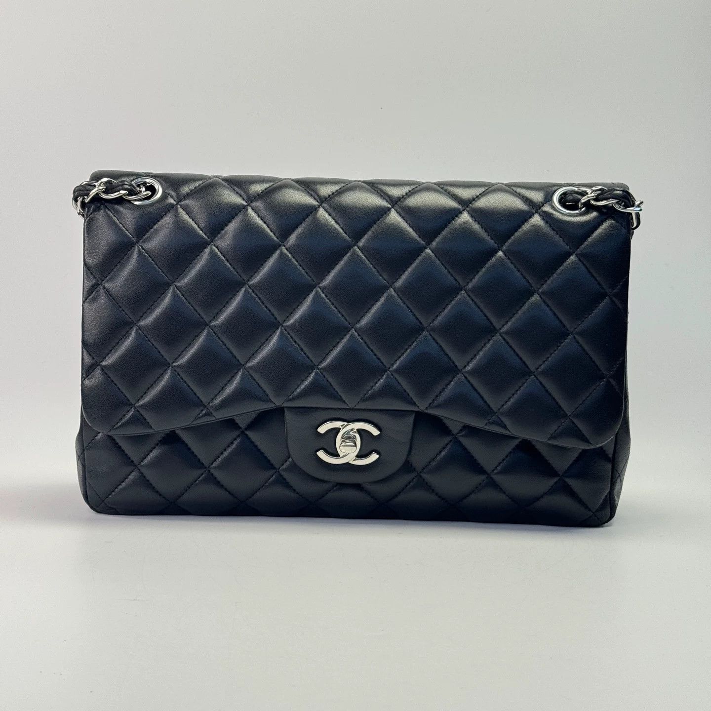 Chanel Pre-loved Bag Very good condition Size ONE SIZE - 2 Thumbnail