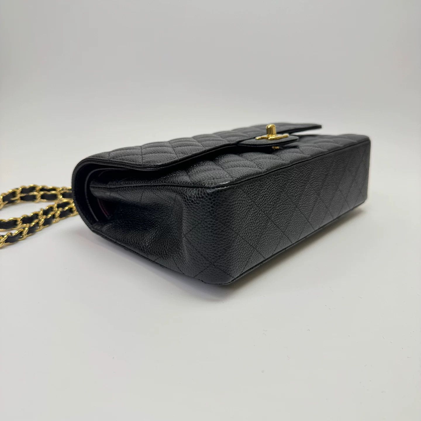 Chanel Pre-loved Bag Very good condition Size ONE SIZE - 5 Thumbnail