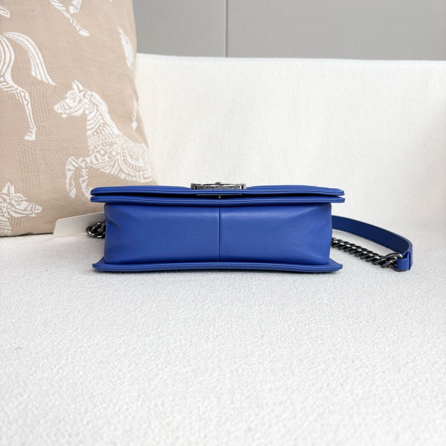 Chanel Pre-loved Bag Very good condition Size ONE SIZE - 5 Thumbnail