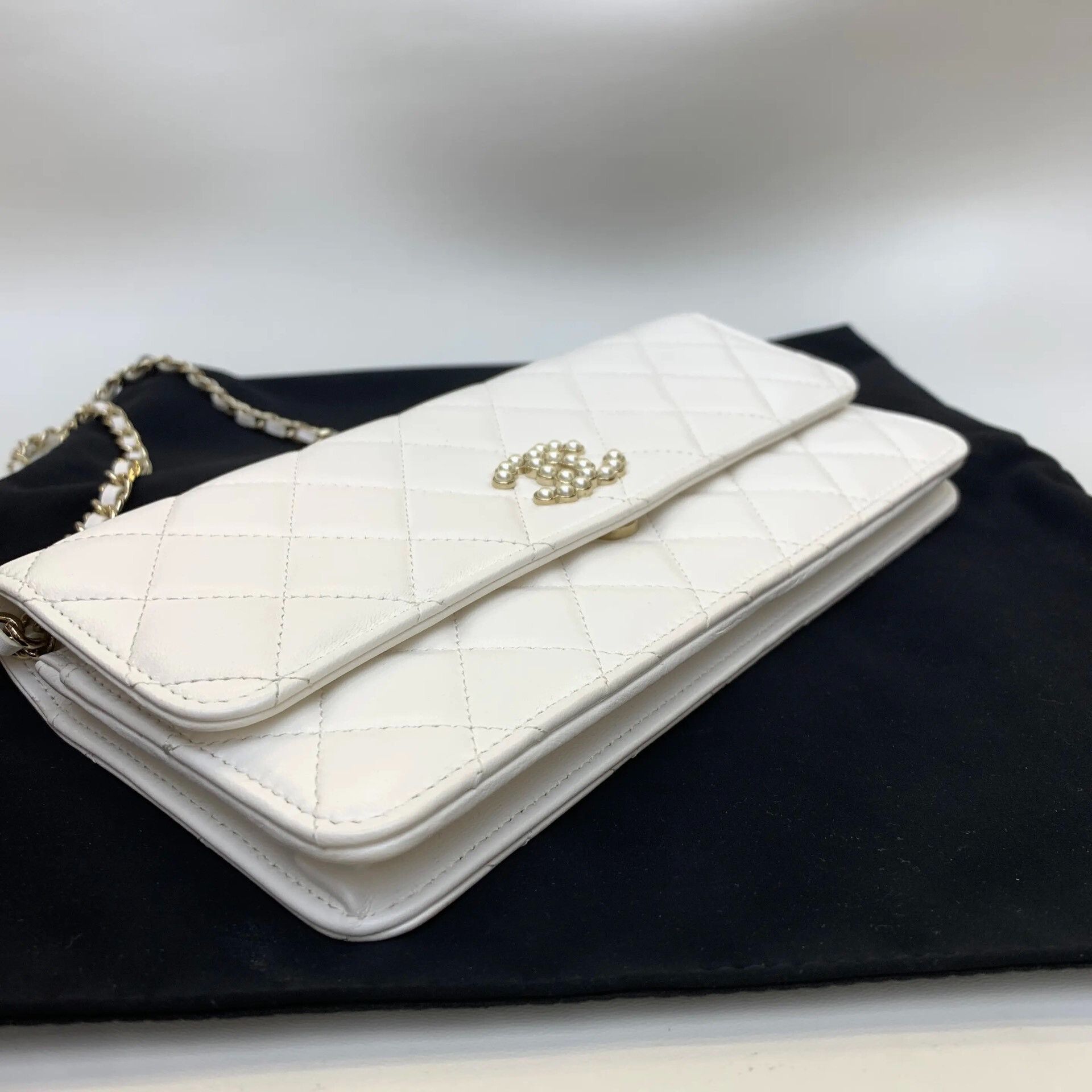 Chanel Pre-loved Bag Very good condition Size ONE SIZE - 5 Thumbnail