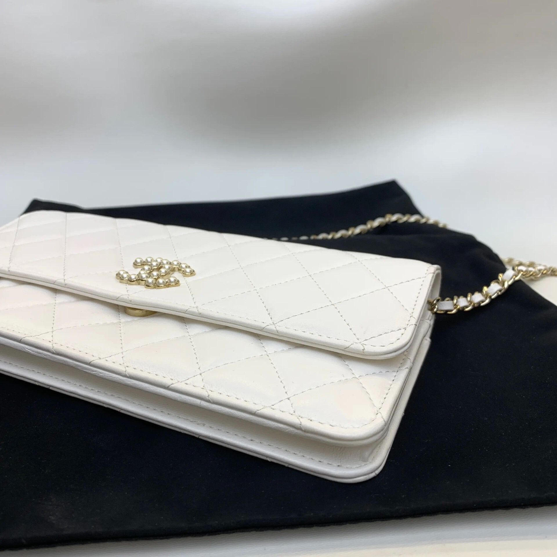 Chanel Pre-loved Bag Very good condition Size ONE SIZE - 6 Thumbnail