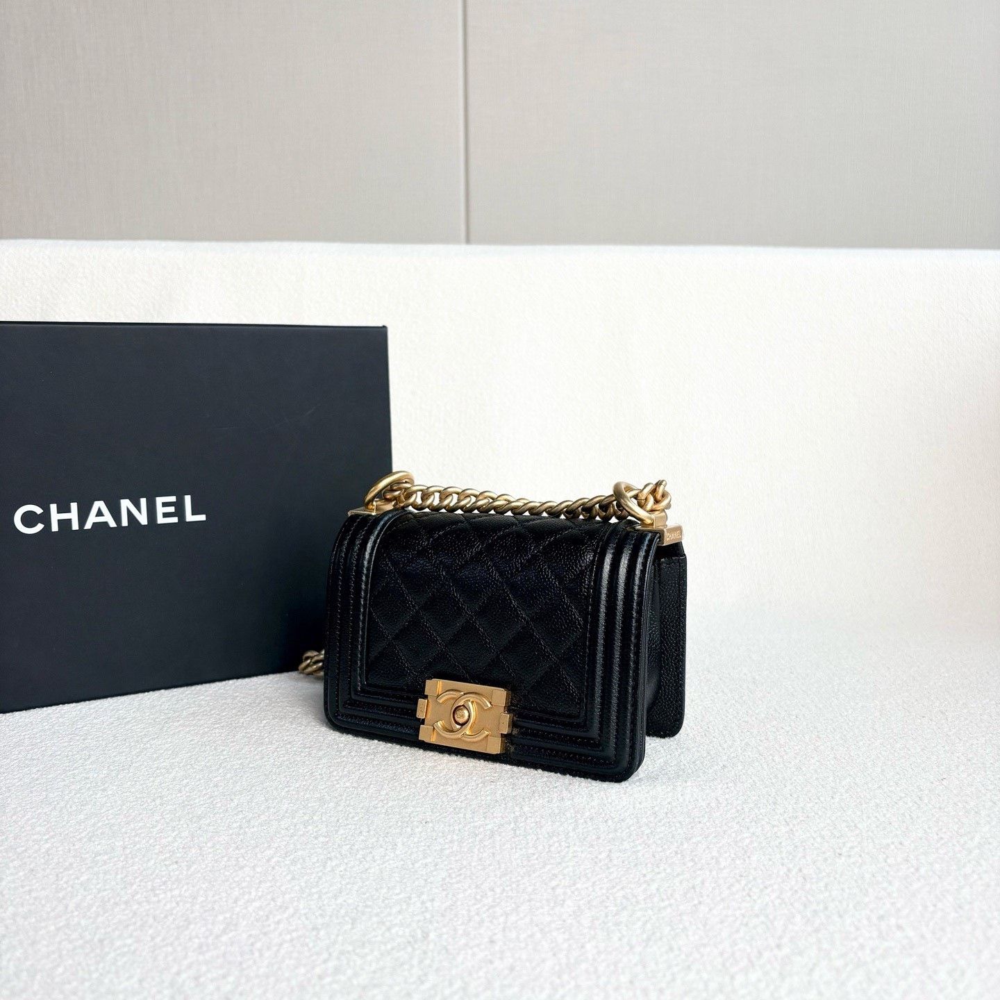 Chanel Pre-loved Bag Very good condition Size ONE SIZE - 6 Thumbnail