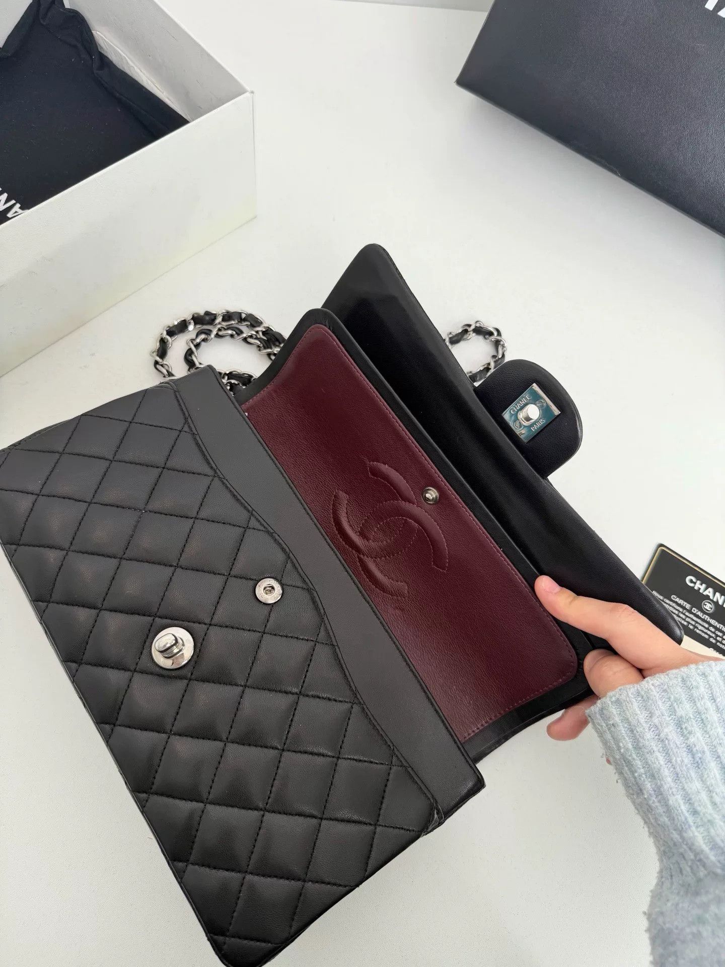 Chanel Pre-loved Bag Very good condition Size ONE SIZE - 9 Thumbnail