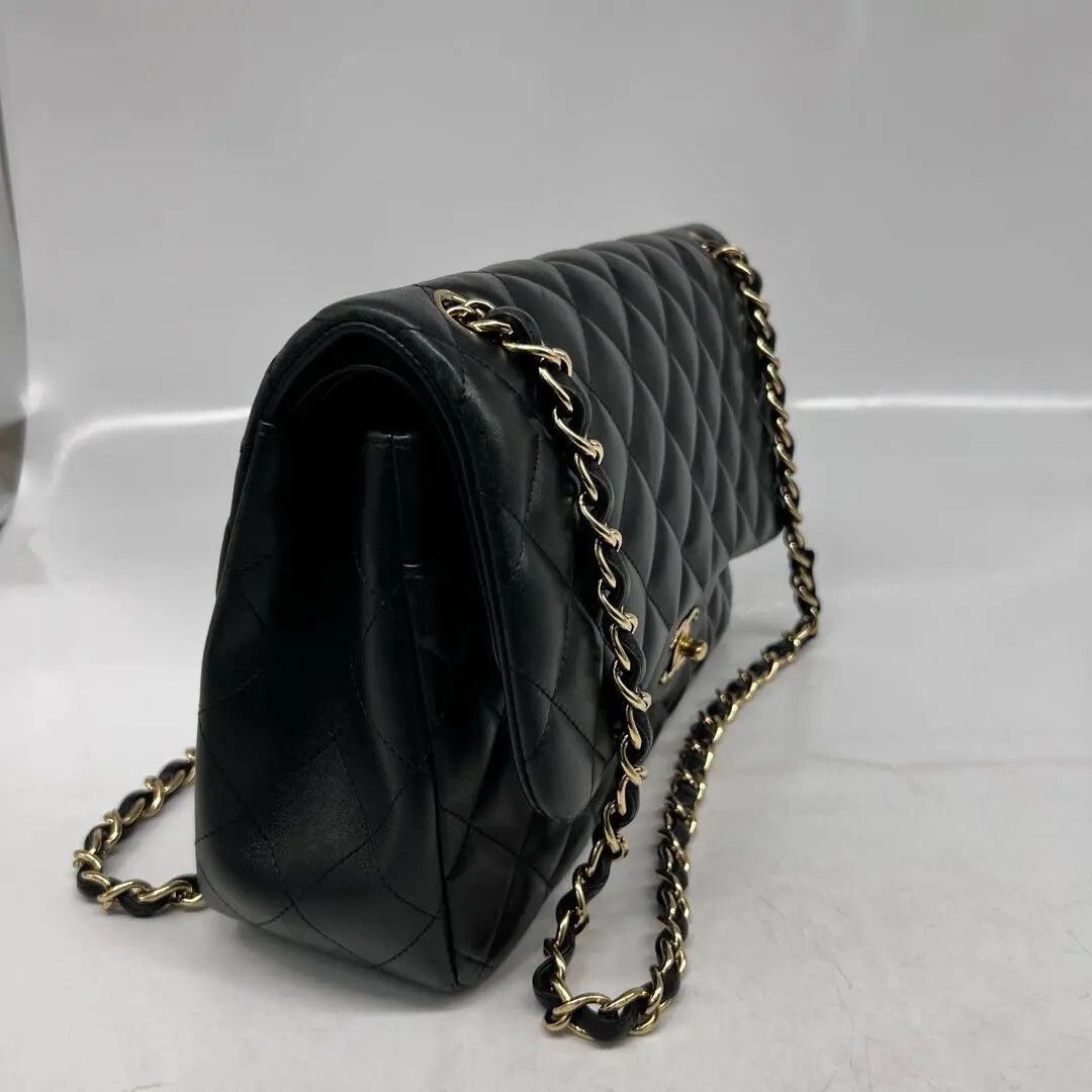 Chanel Pre-loved Bag Very good condition Size ONE SIZE - 2 Thumbnail