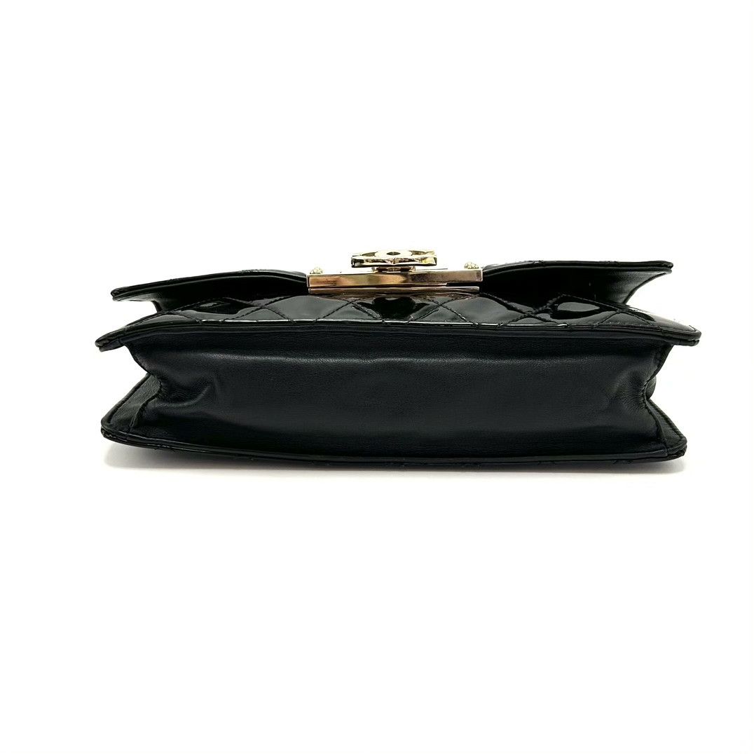Chanel Pre-loved Bag Very good condition Size ONE SIZE - 5 Thumbnail