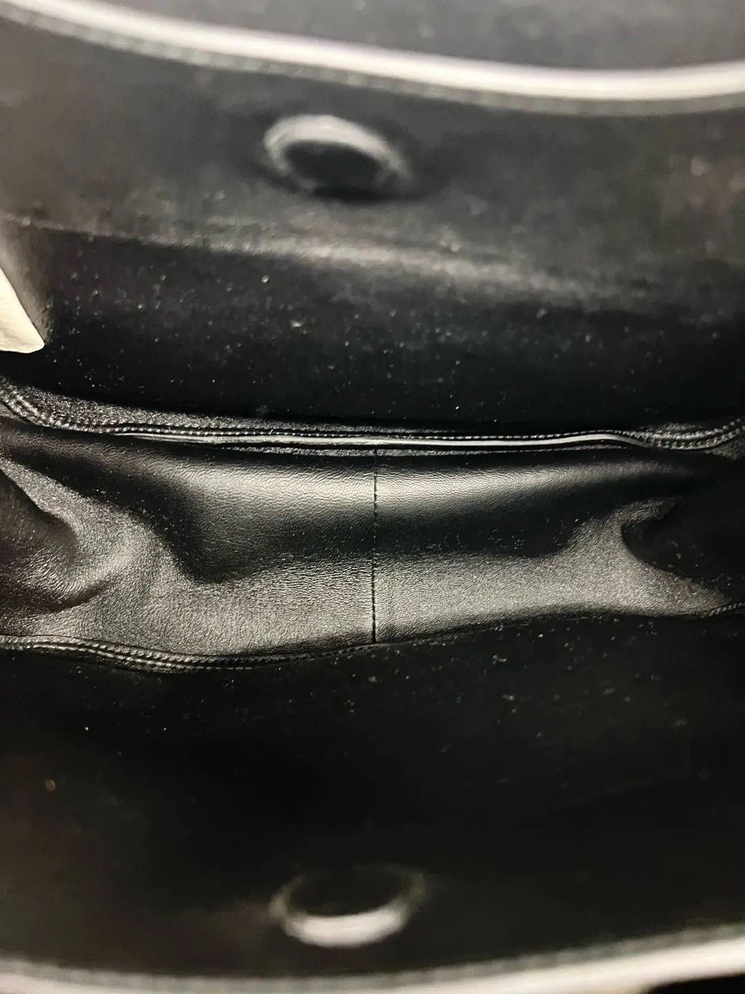 Prada Pre-loved Bag Very good condition Size ONE SIZE - 9 Thumbnail