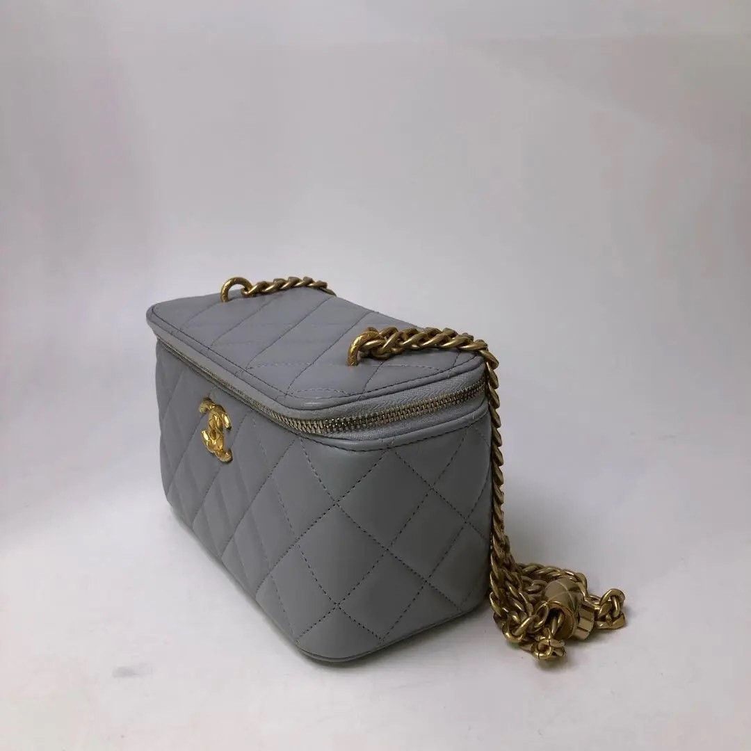 Chanel Pre-loved Bag Very good condition Size ONE SIZE - 2 Thumbnail