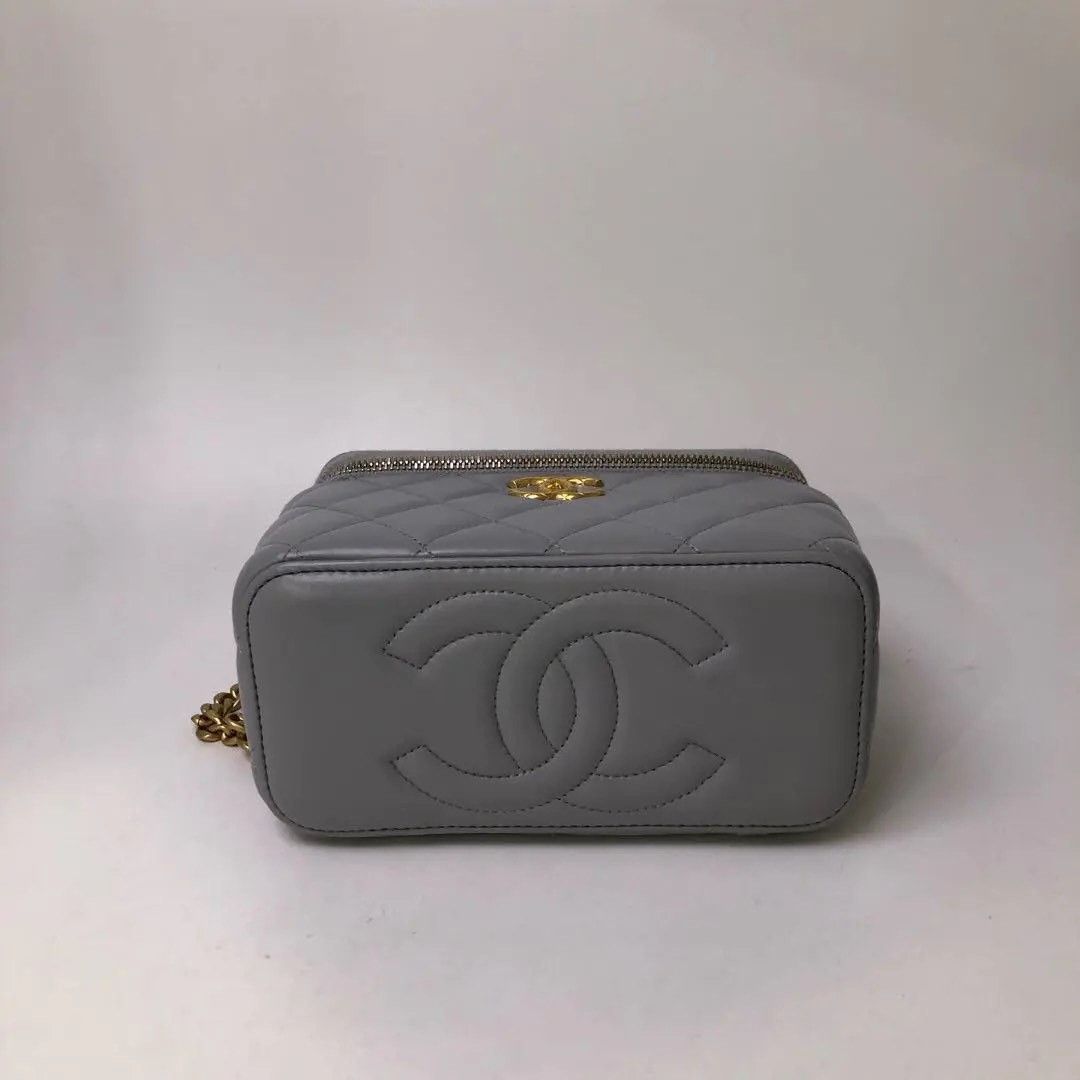 Chanel Pre-loved Bag Very good condition Size ONE SIZE - 5 Thumbnail