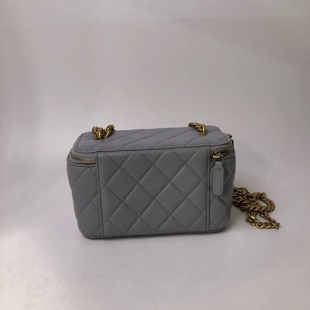 Chanel Pre-loved Bag Very good condition Size ONE SIZE - 3 Thumbnail