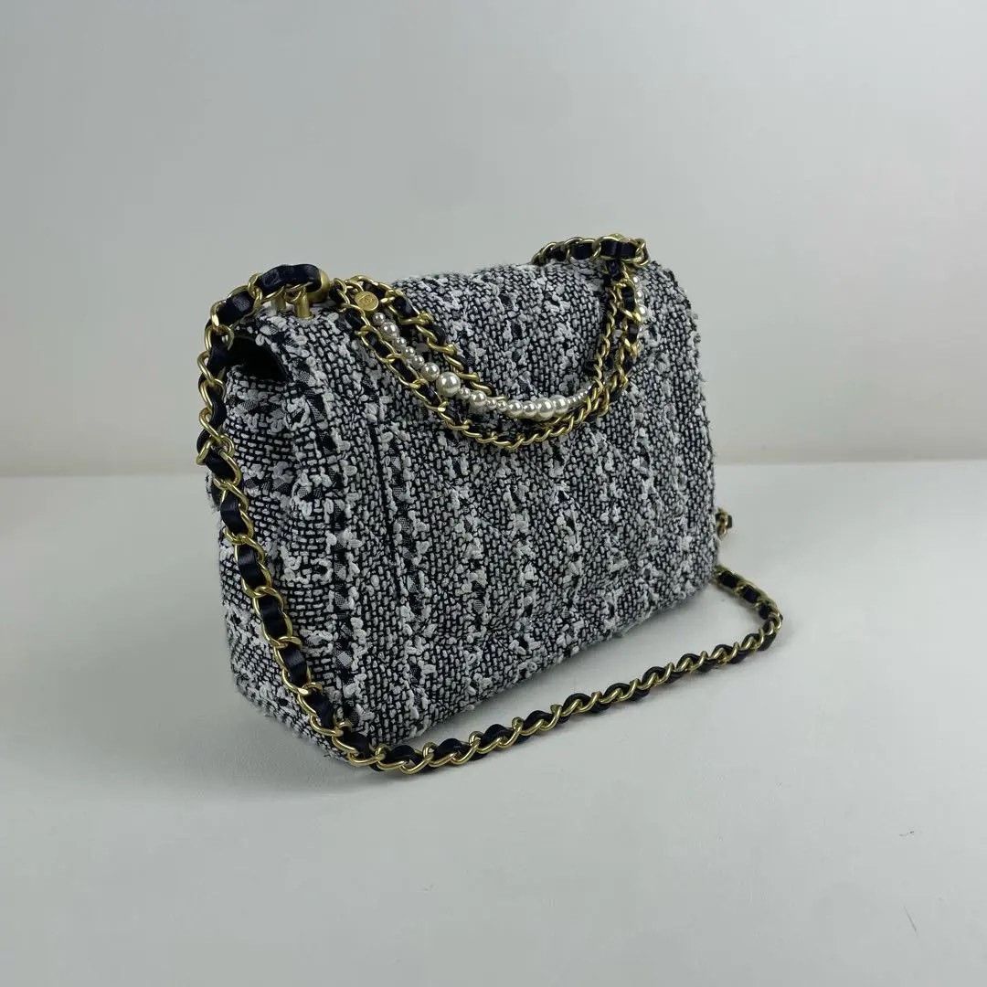 Chanel Pre-loved Bag Very good condition Size ONE SIZE - 4 Thumbnail