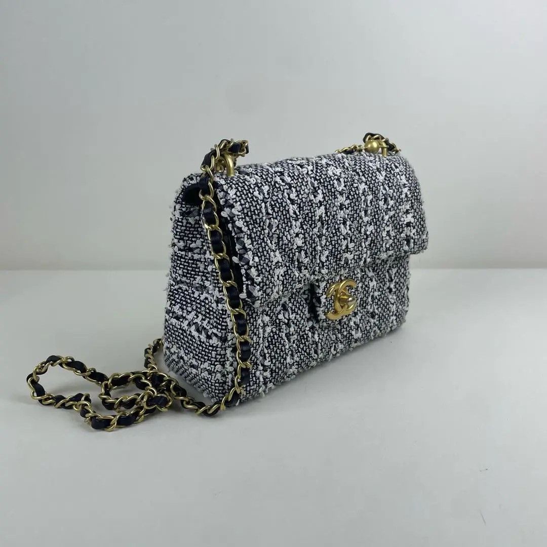 Chanel Pre-loved Bag Very good condition Size ONE SIZE - 2 Thumbnail