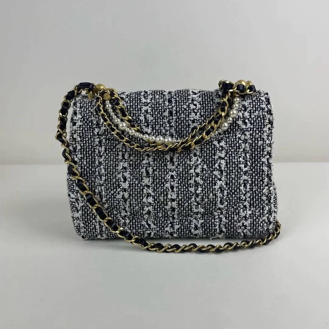 Chanel Pre-loved Bag Very good condition Size ONE SIZE - 3 Thumbnail